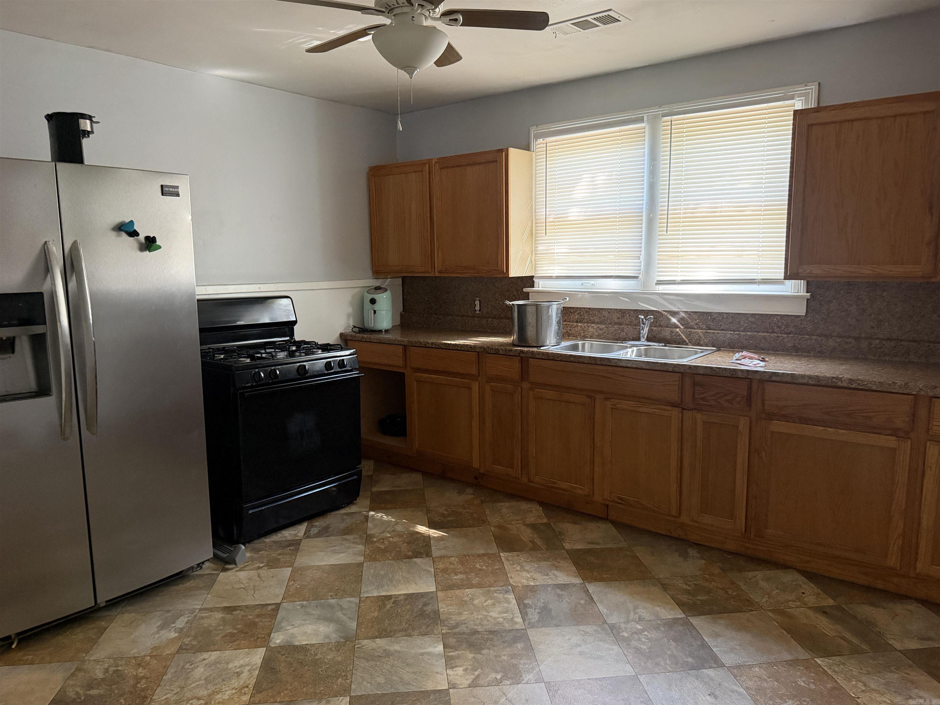 512 Talbot Drive, Pine Bluff, AR 71602 — photo 3