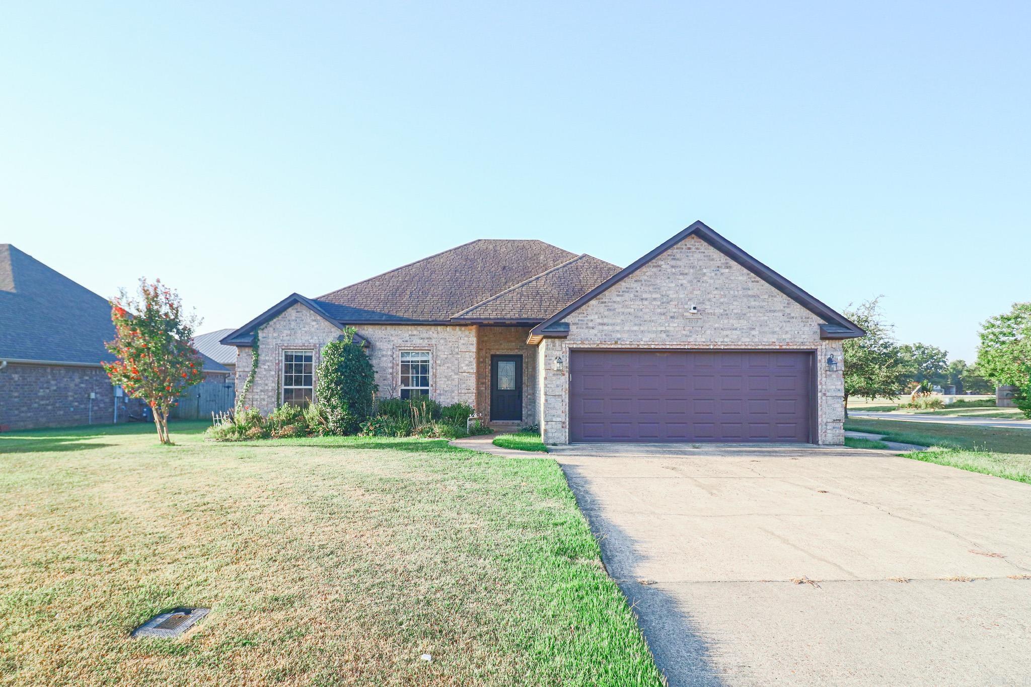 6209 Alan Cove — photo