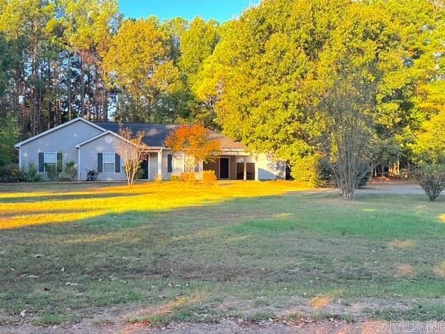 11 Southlake Road — photo