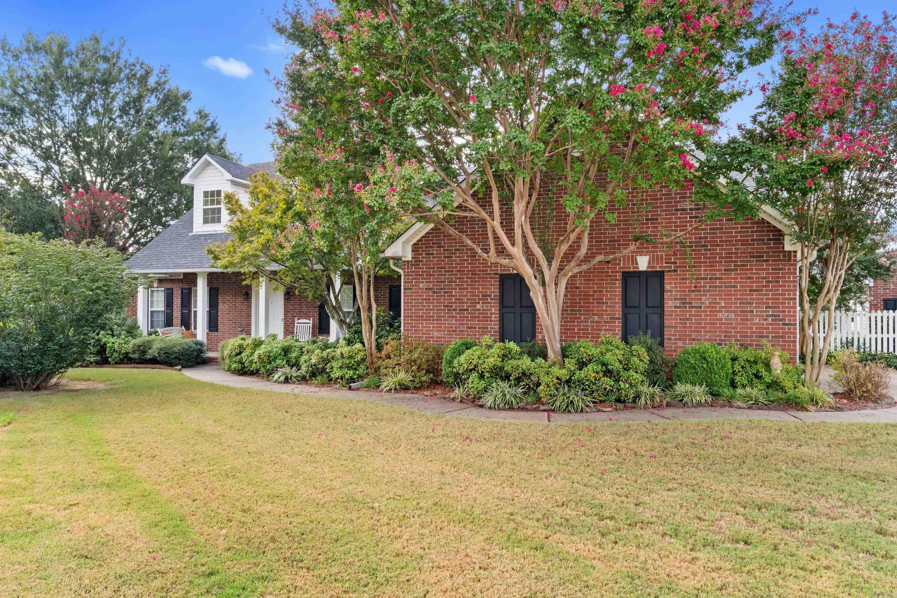 1140 Gertrude Drive — photo