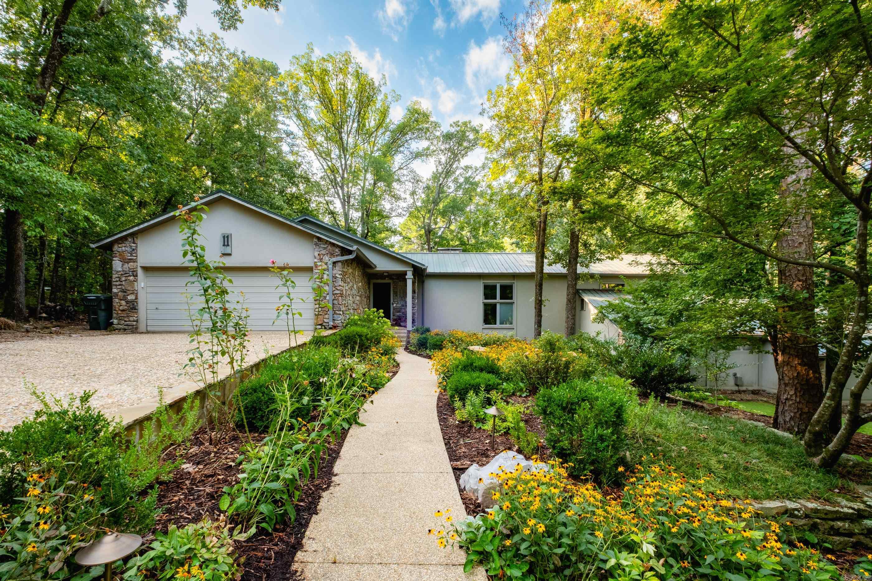 11 Piedmont Lane — photo