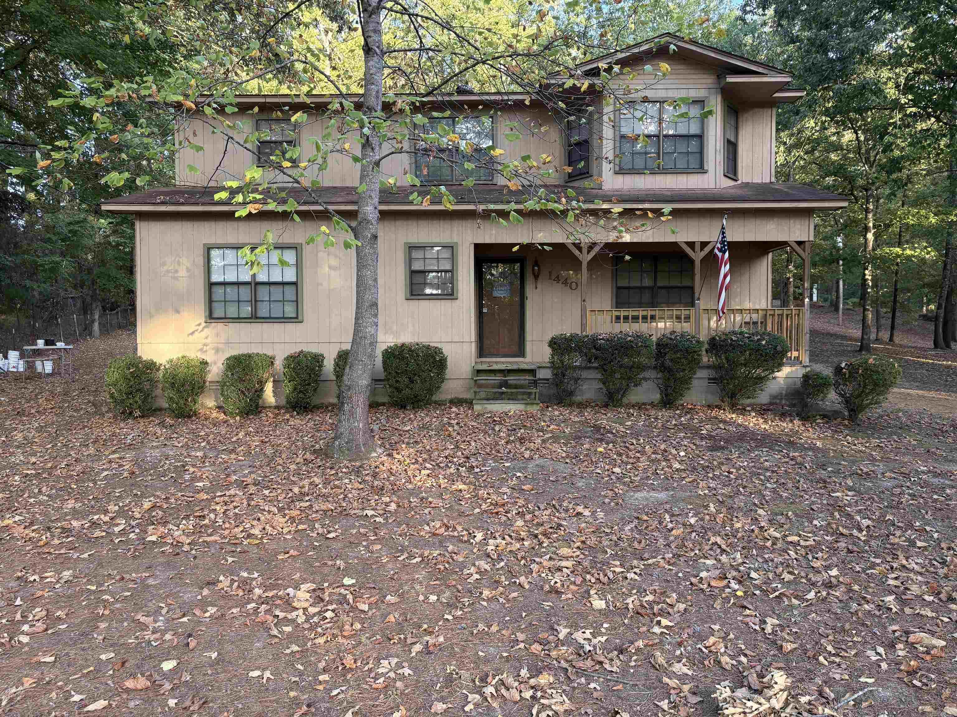 1440 Central Road — photo