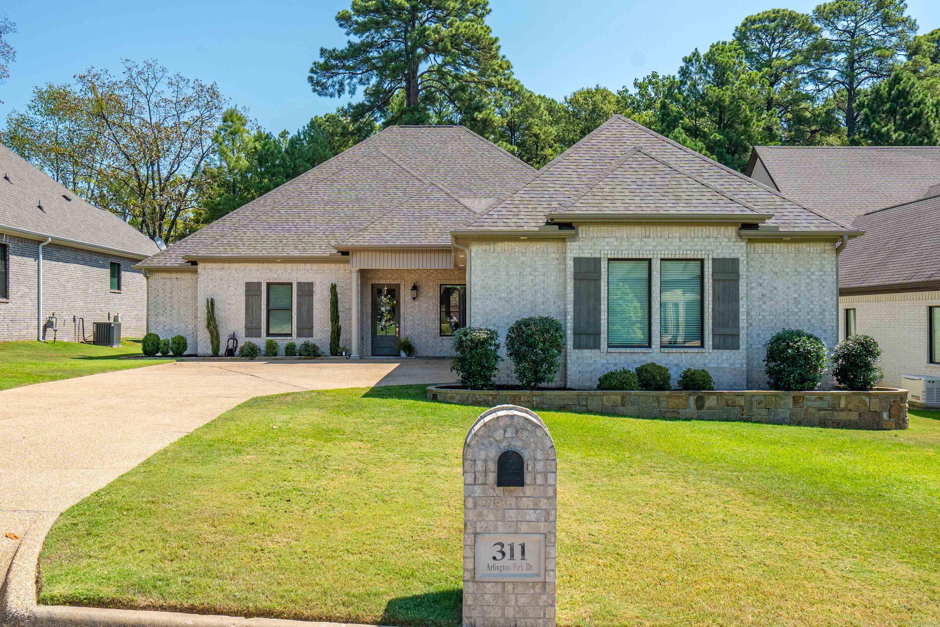 311 Arlington Park Drive — photo