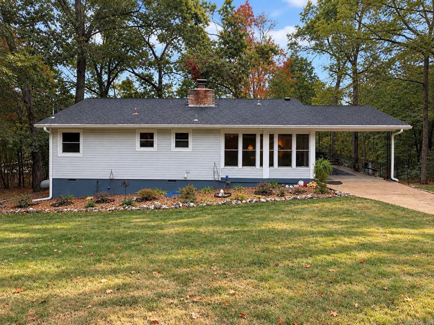6 Nokomis Drive — photo