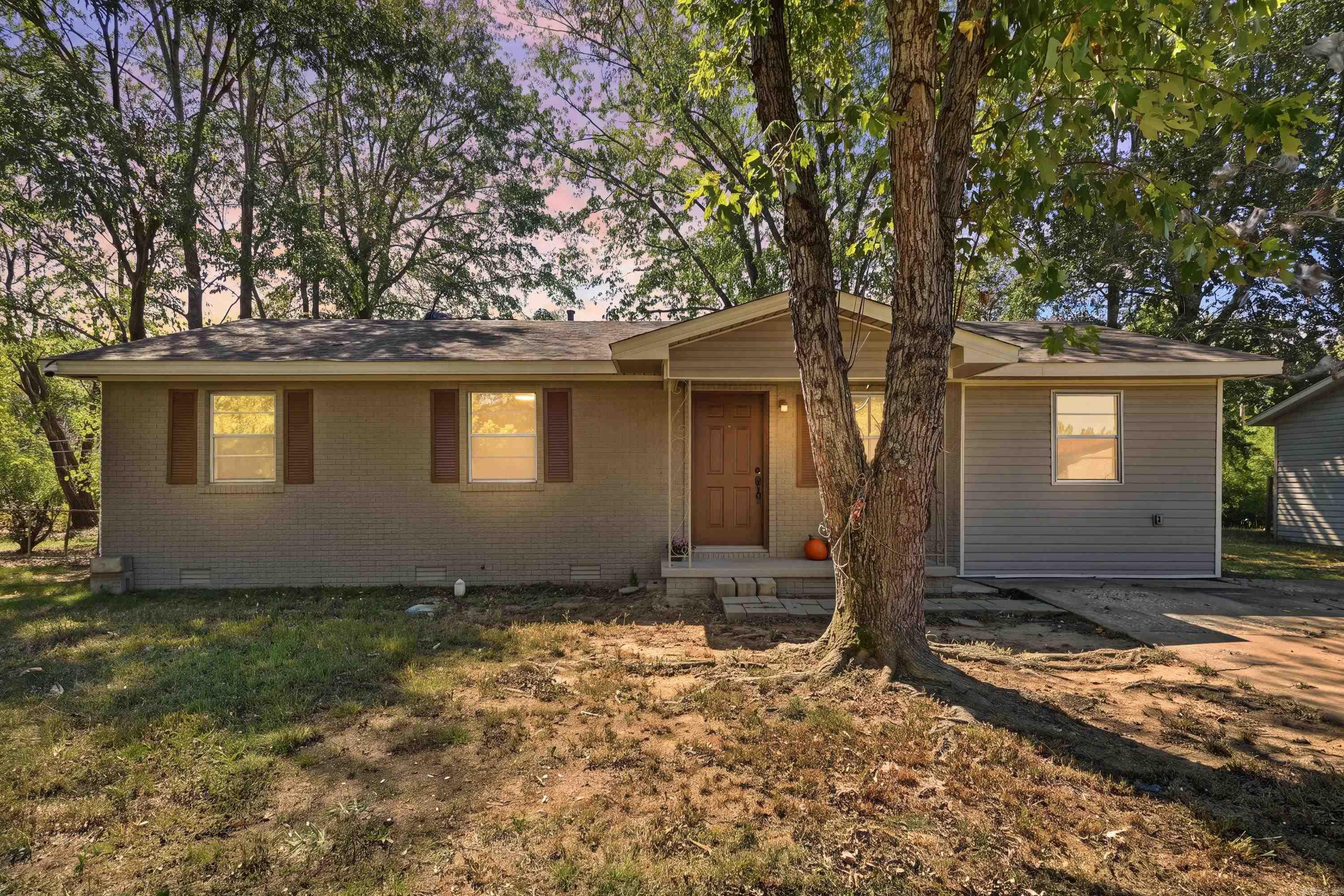 10 Parkridge Drive — photo