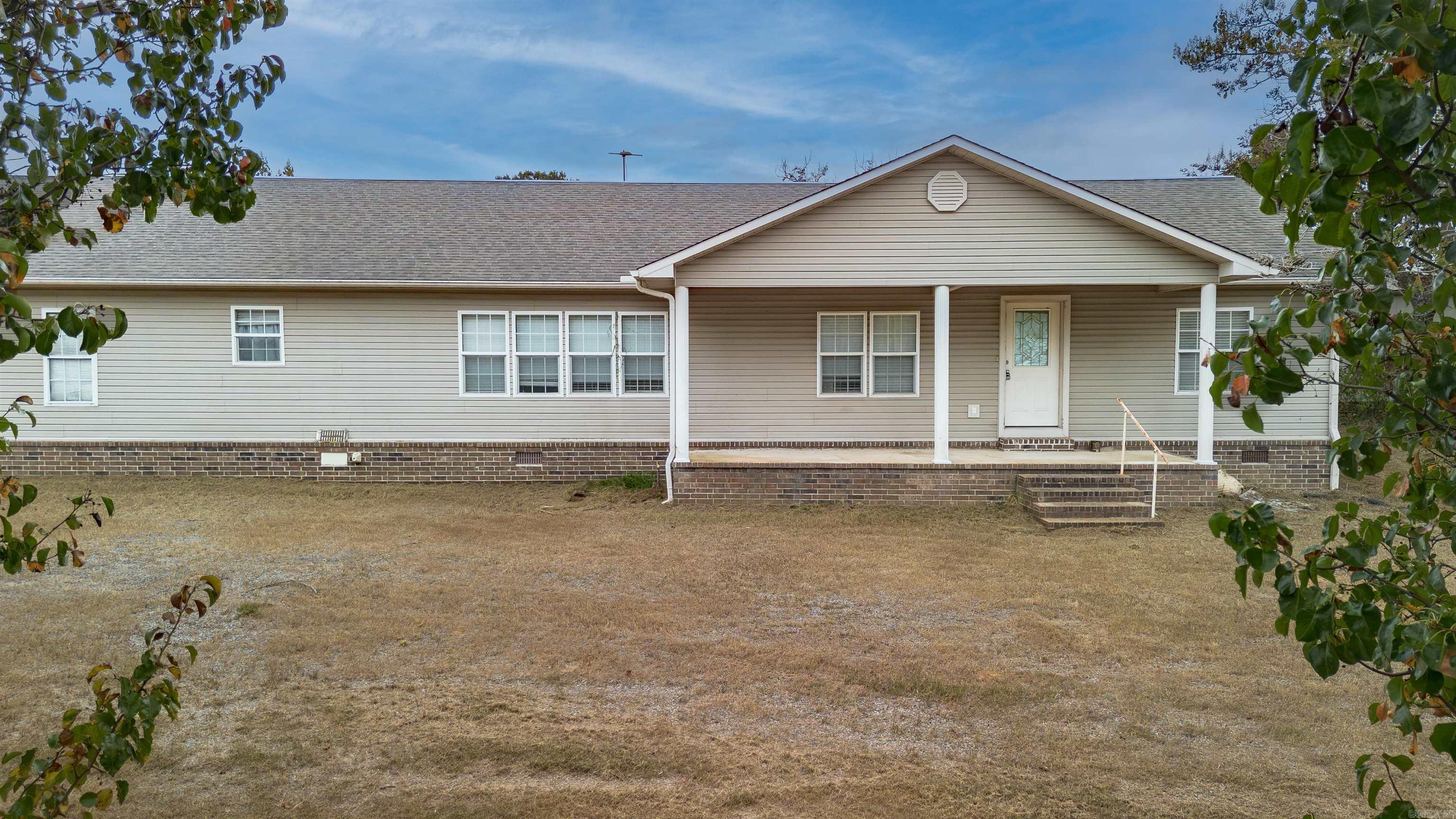 3546 Highway 157 — photo