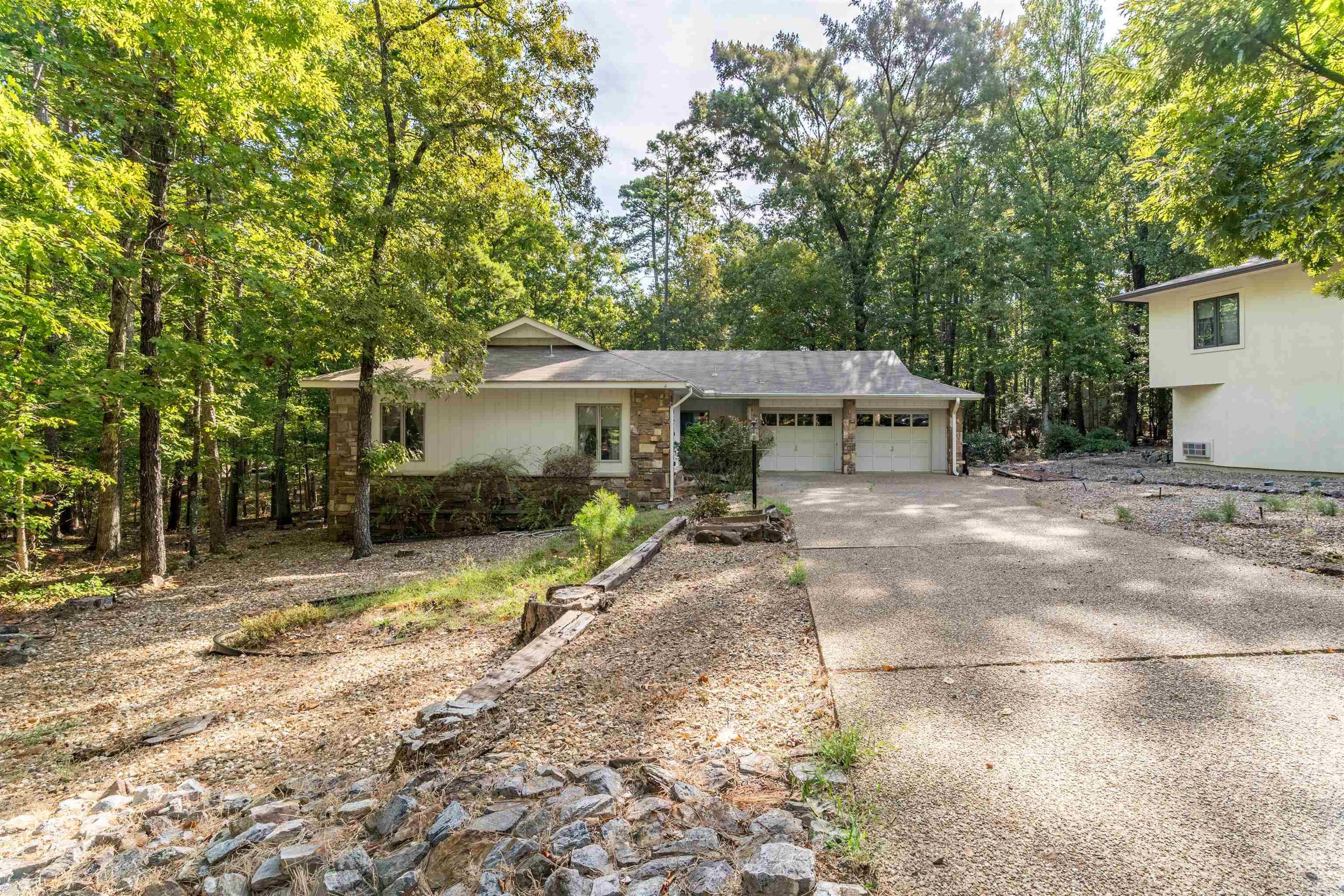 7 Camarzana Lane — photo