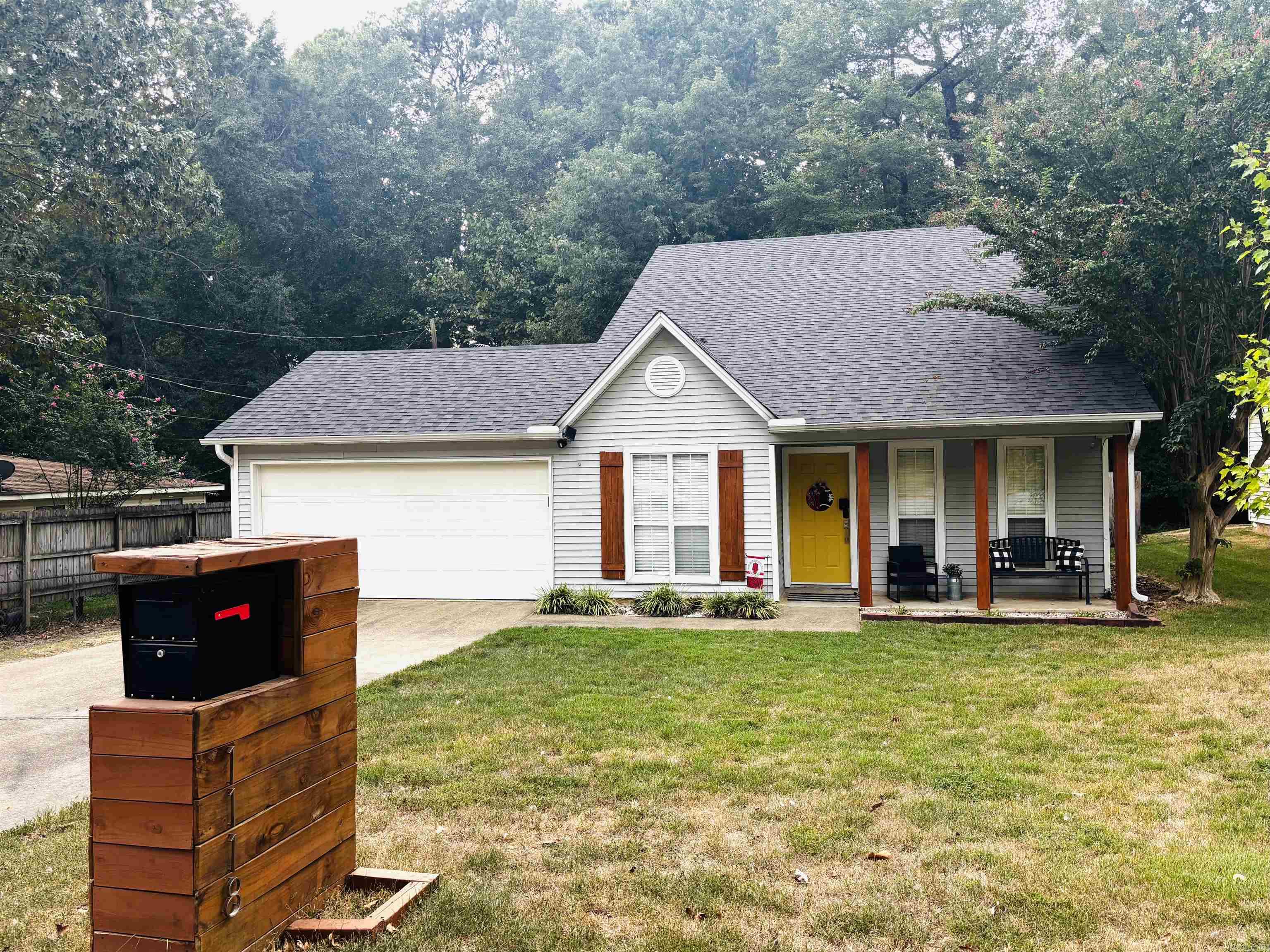 1118 Brookview Drive — photo