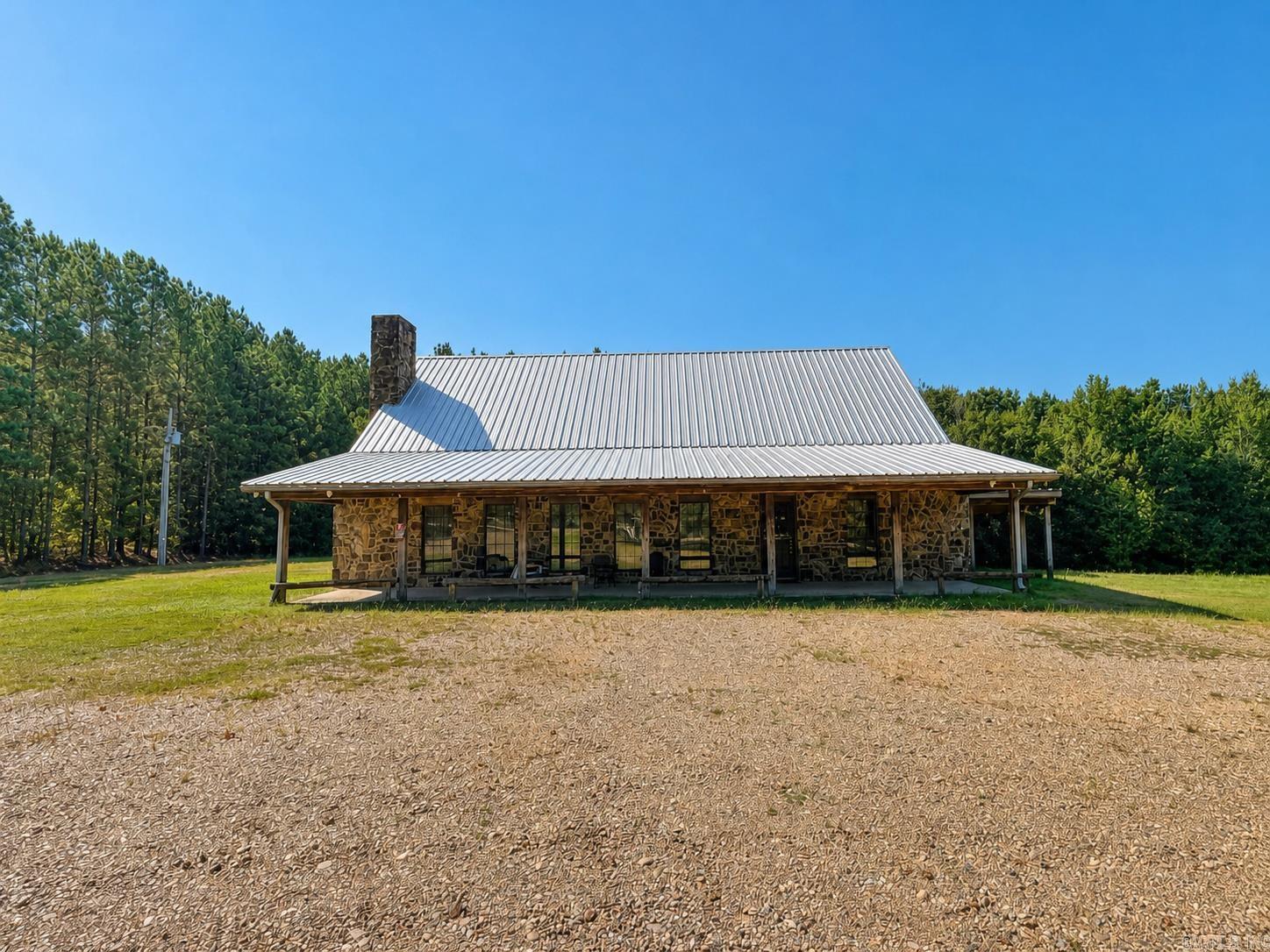 2331 Highway 371 — photo