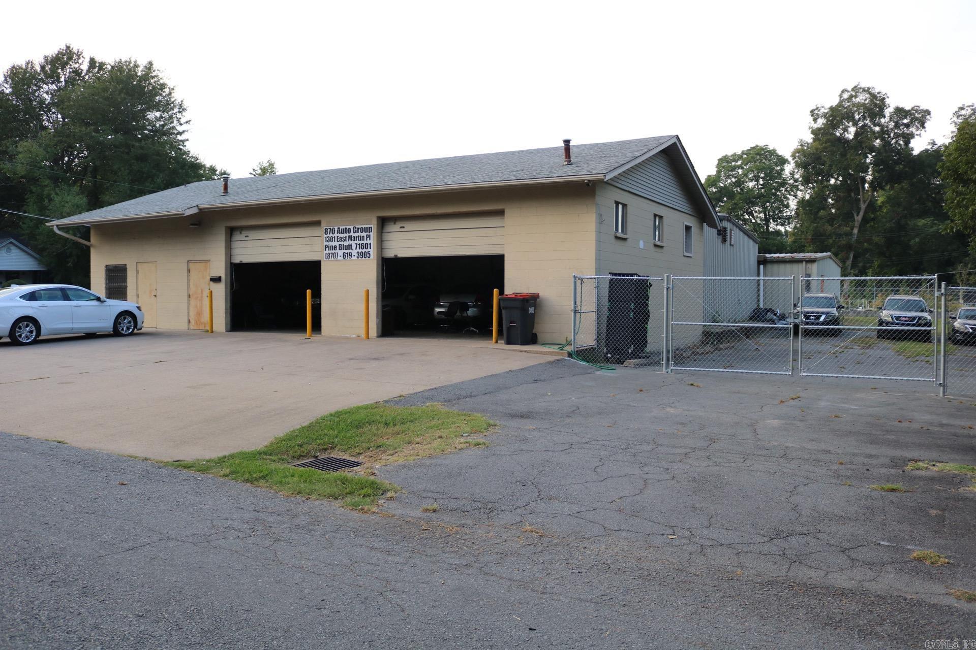1301 E Martin, Pine Bluff, AR 71601 — photo 2