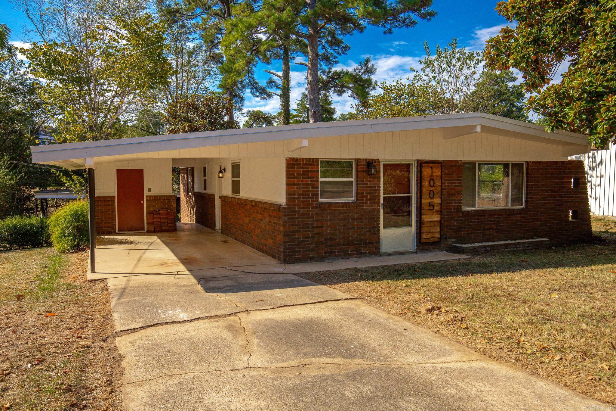 1005 W Vine Street — photo