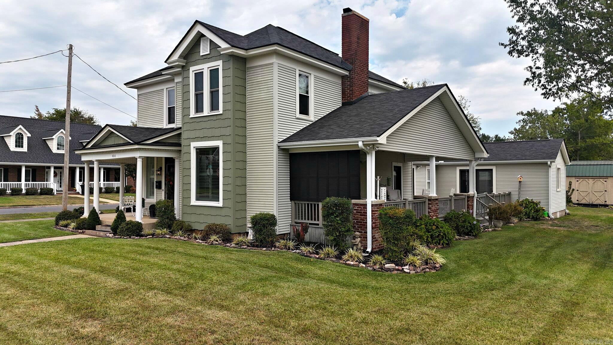 400 Eighth — photo