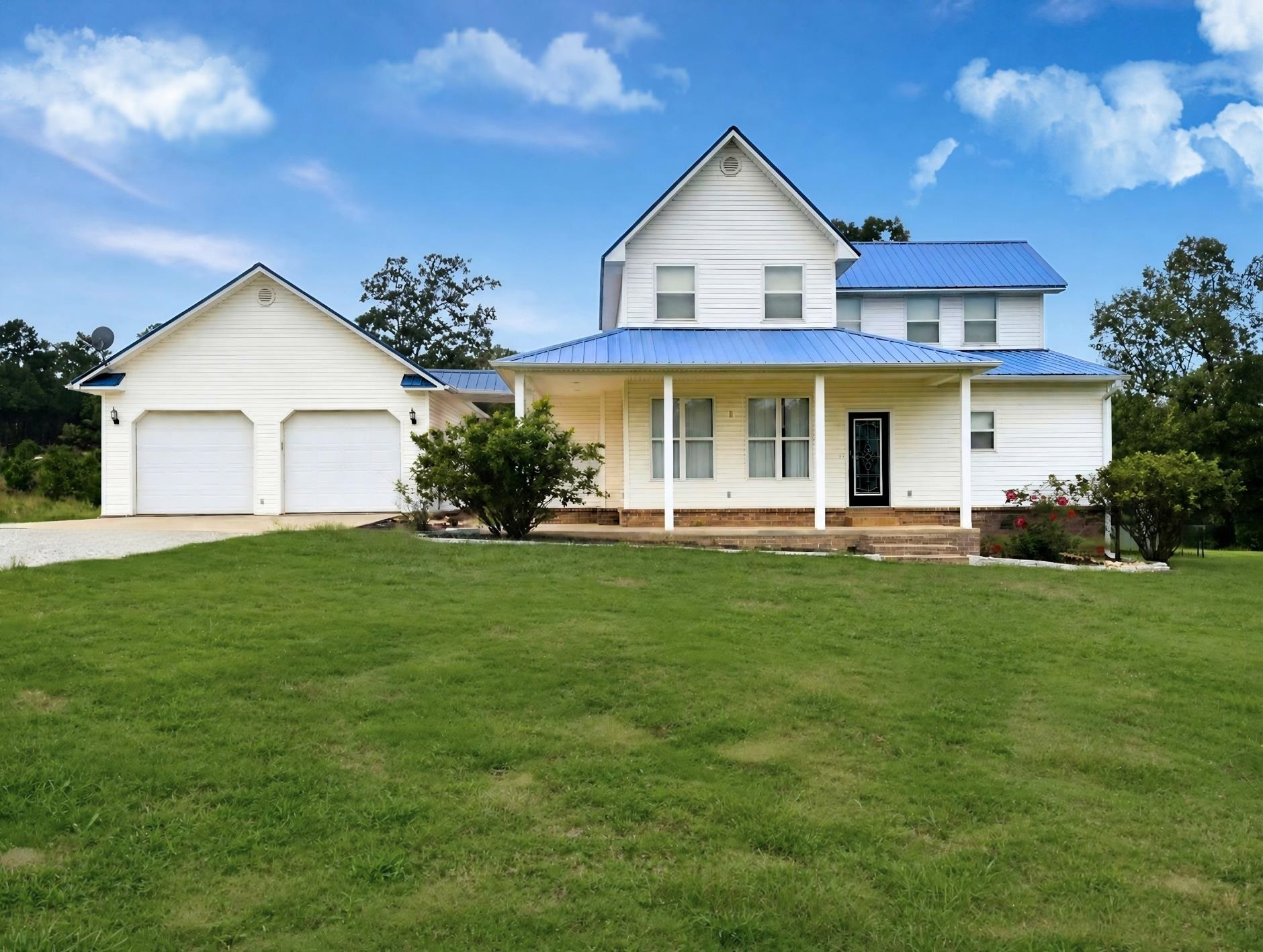 352 Wild Rose Lane — photo