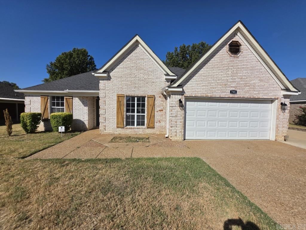 708 Mockingbird Lane — photo