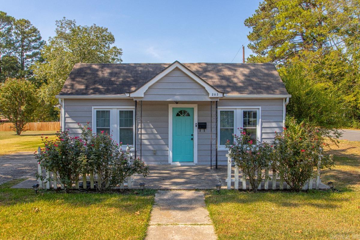 203 S Martin Street — photo