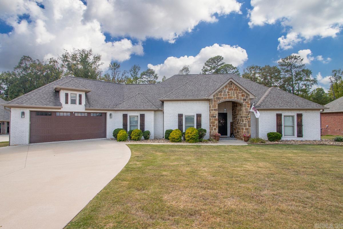 175 Oak Tree Ridge — photo