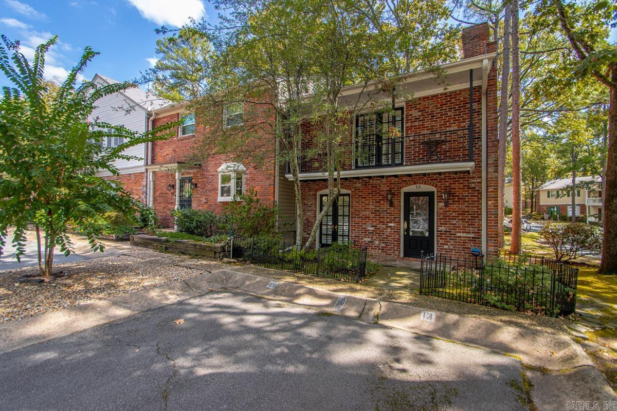 13 Kingsbridge Way — photo