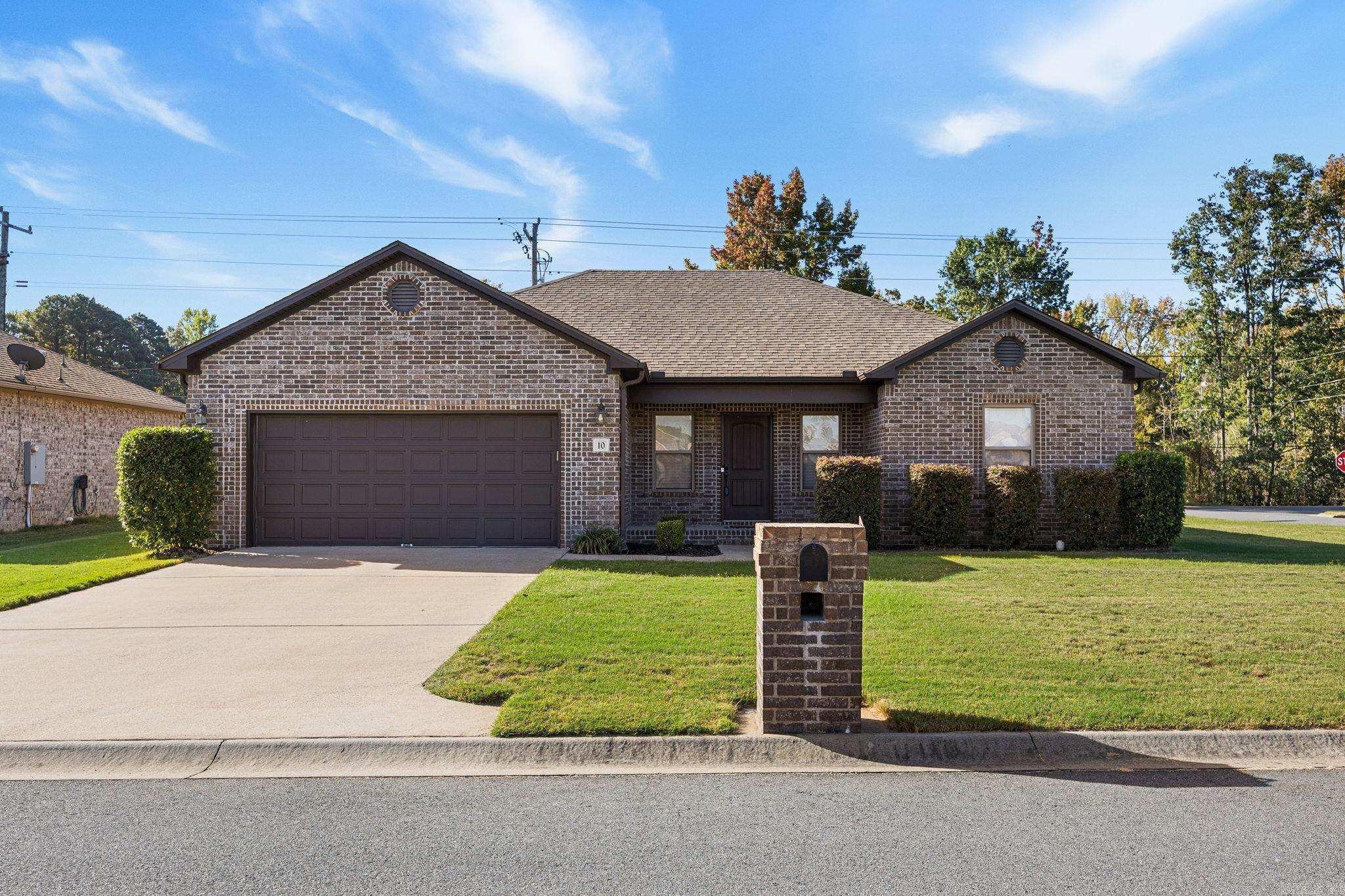 10 Mallard Cove — photo