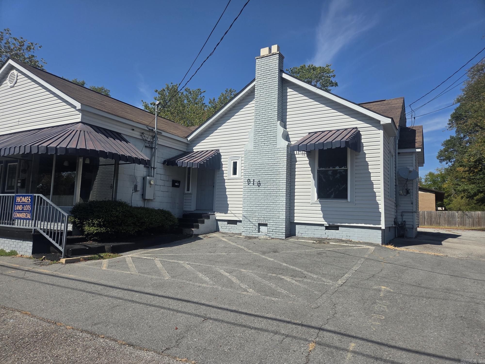 916A E Race Avenue — photo
