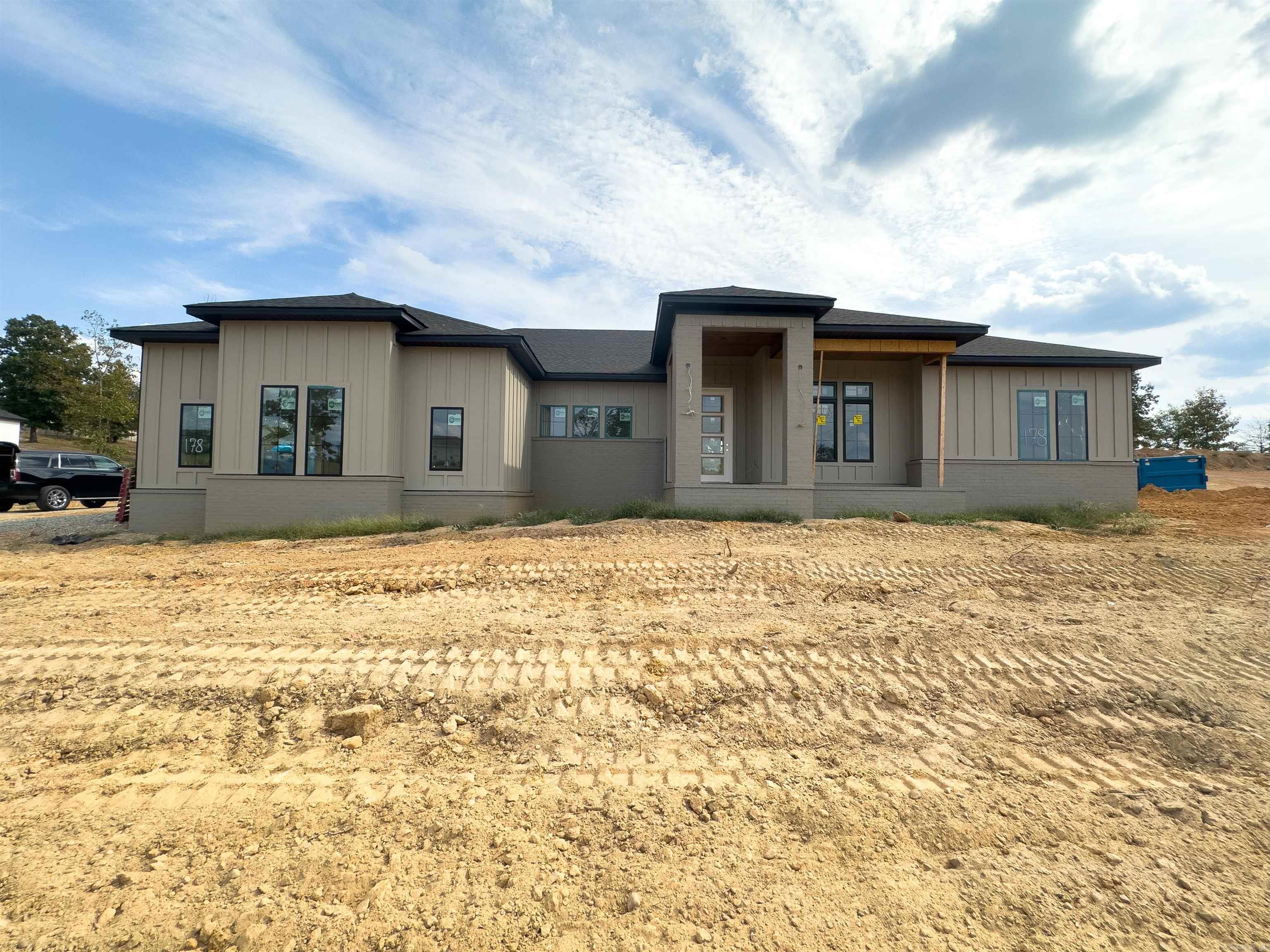 1033 Creekwood Circle — photo