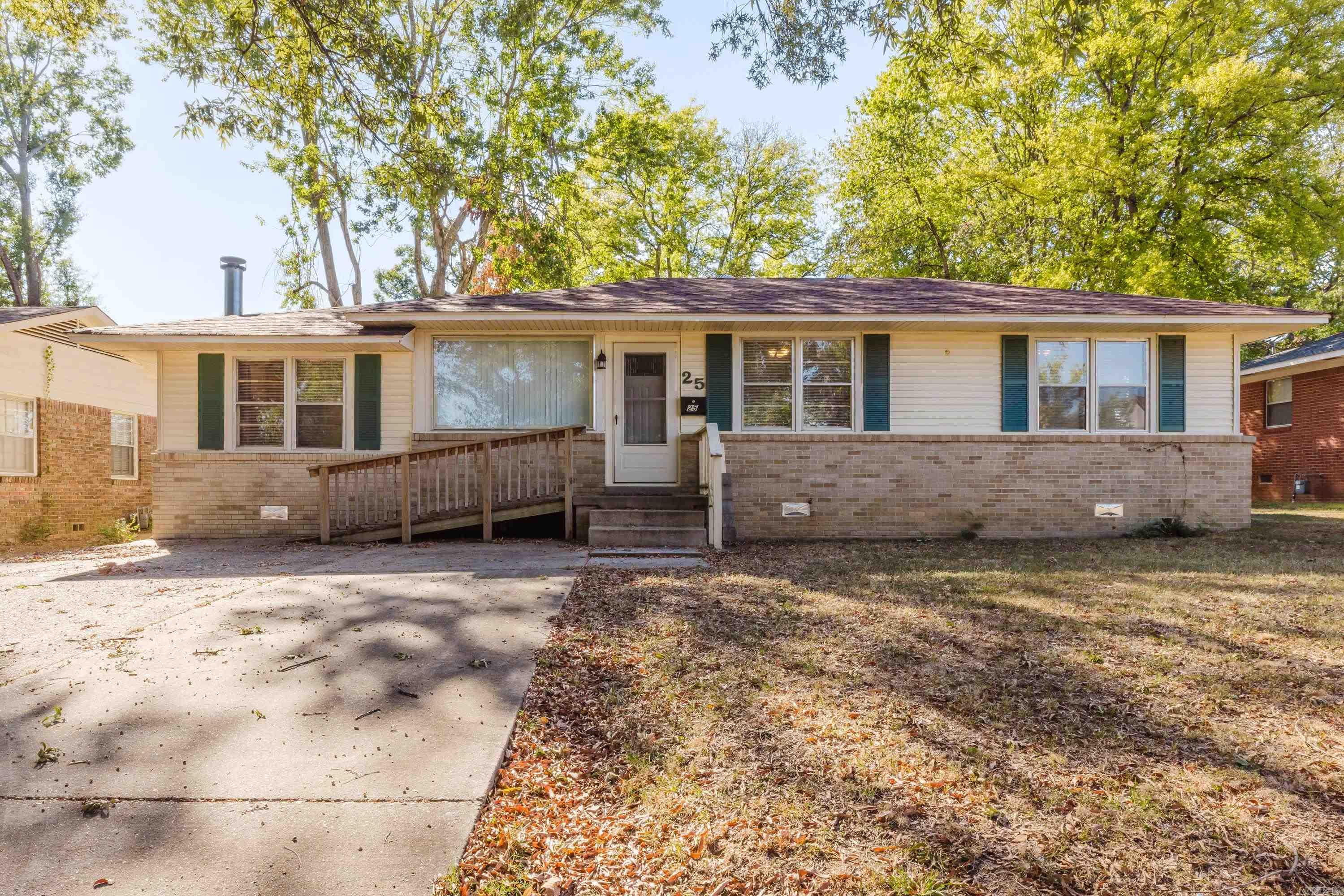 25 Meadowbrook Drive — photo