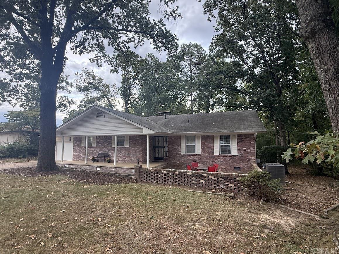 1309 Crest Circle — photo