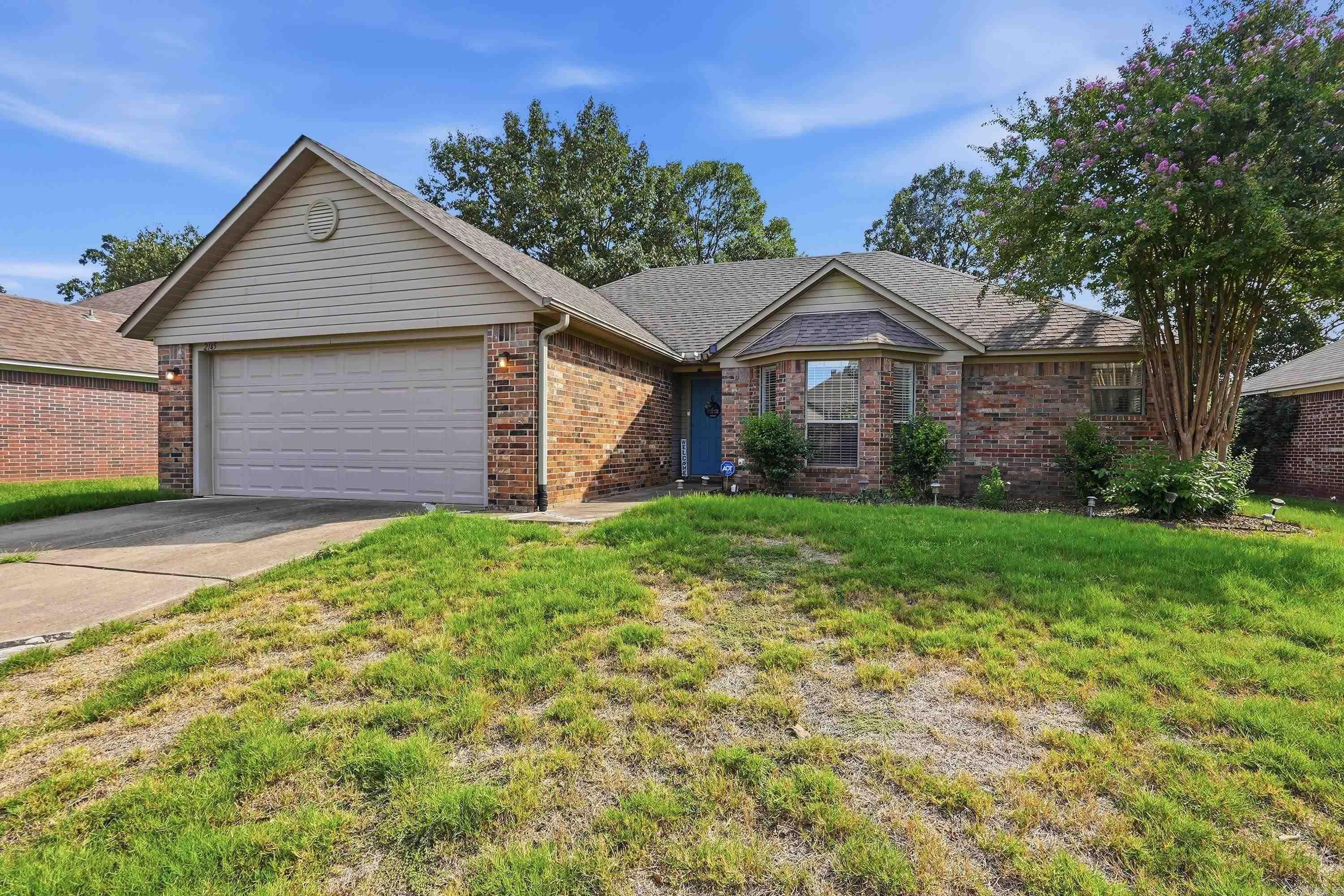 2145 Dillard Drive — photo