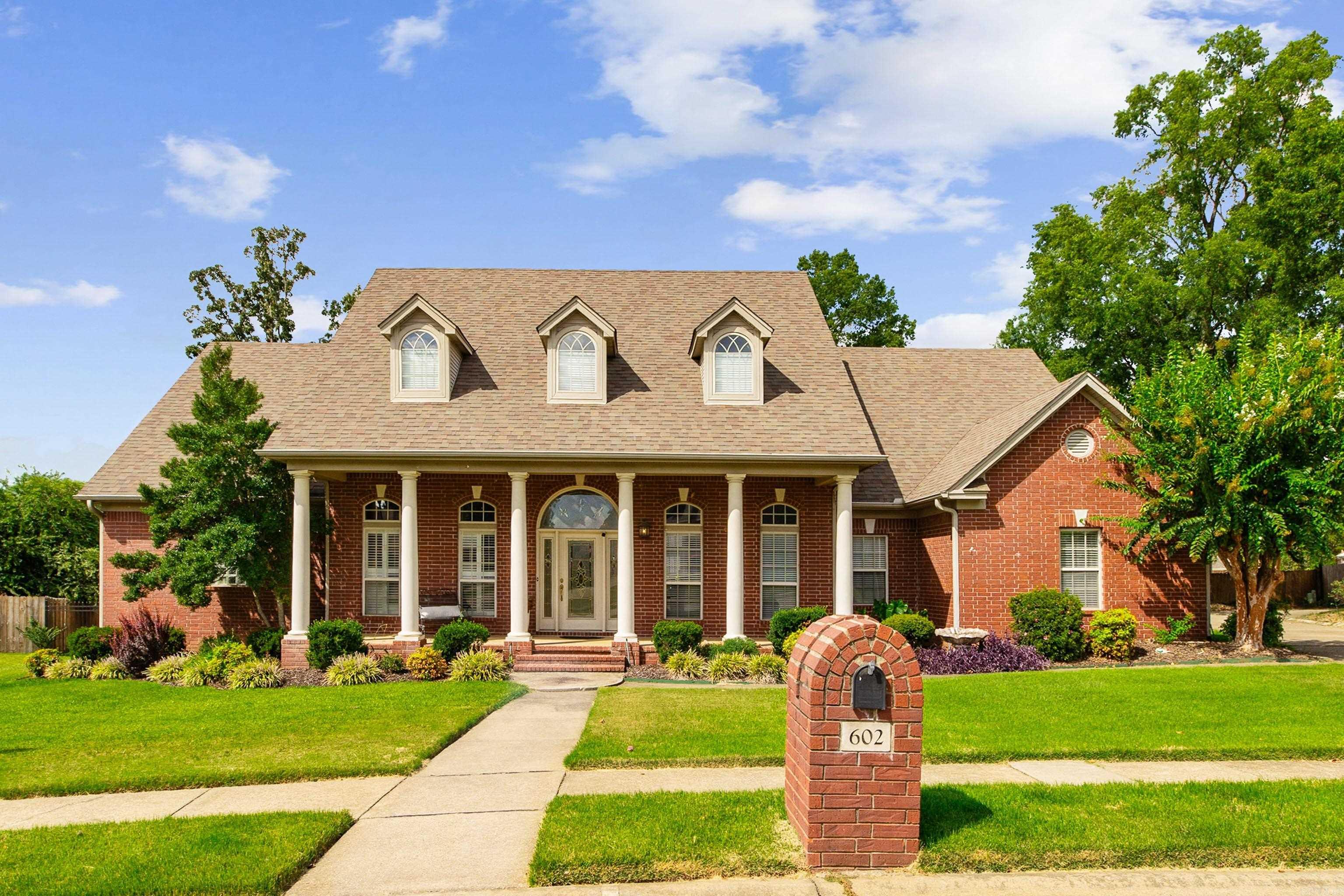 602 Colonial, Bryant, AR 72022 — photo 2