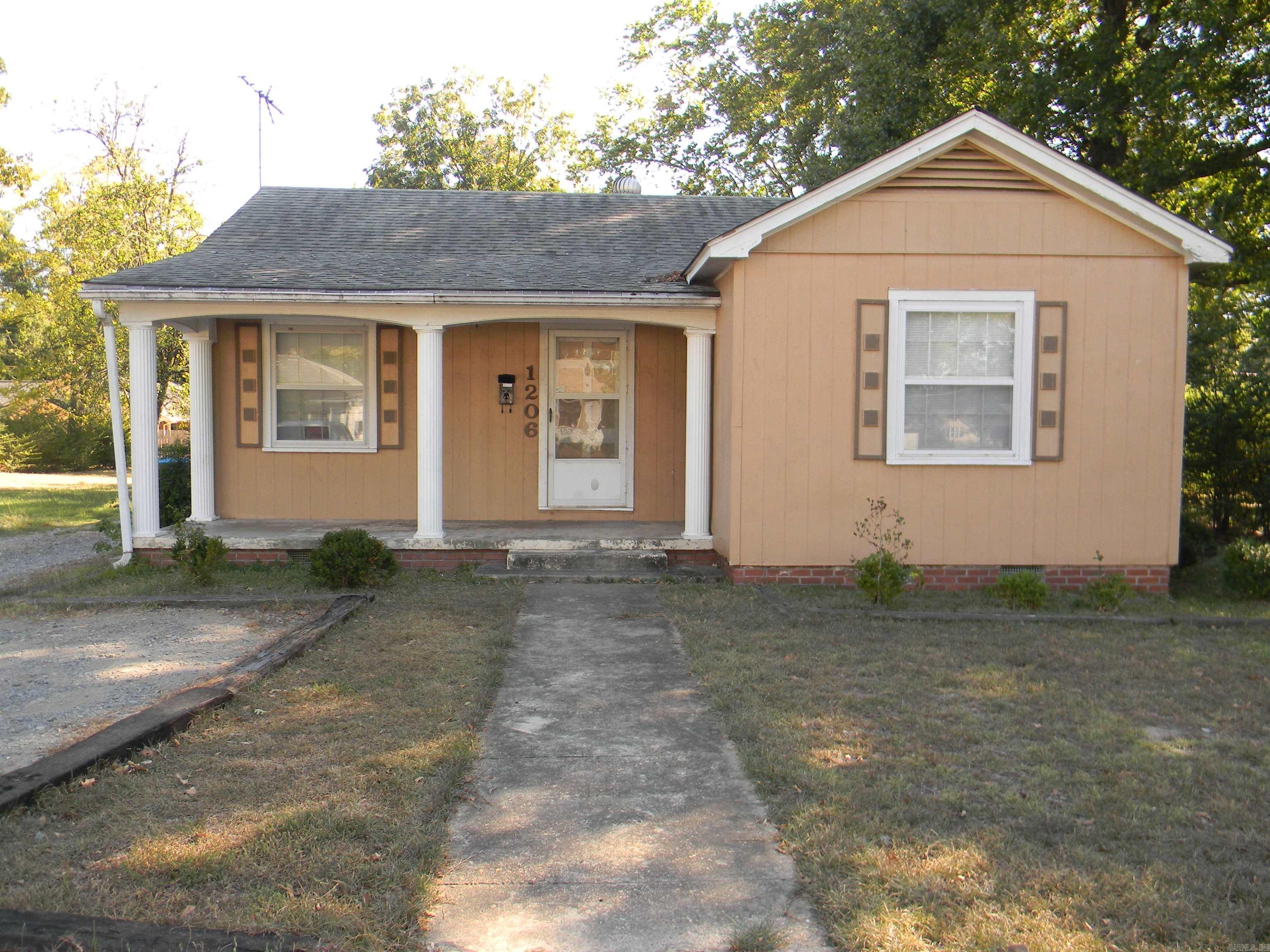1206 W 30th, Pine Bluff, AR 71603 — photo 2