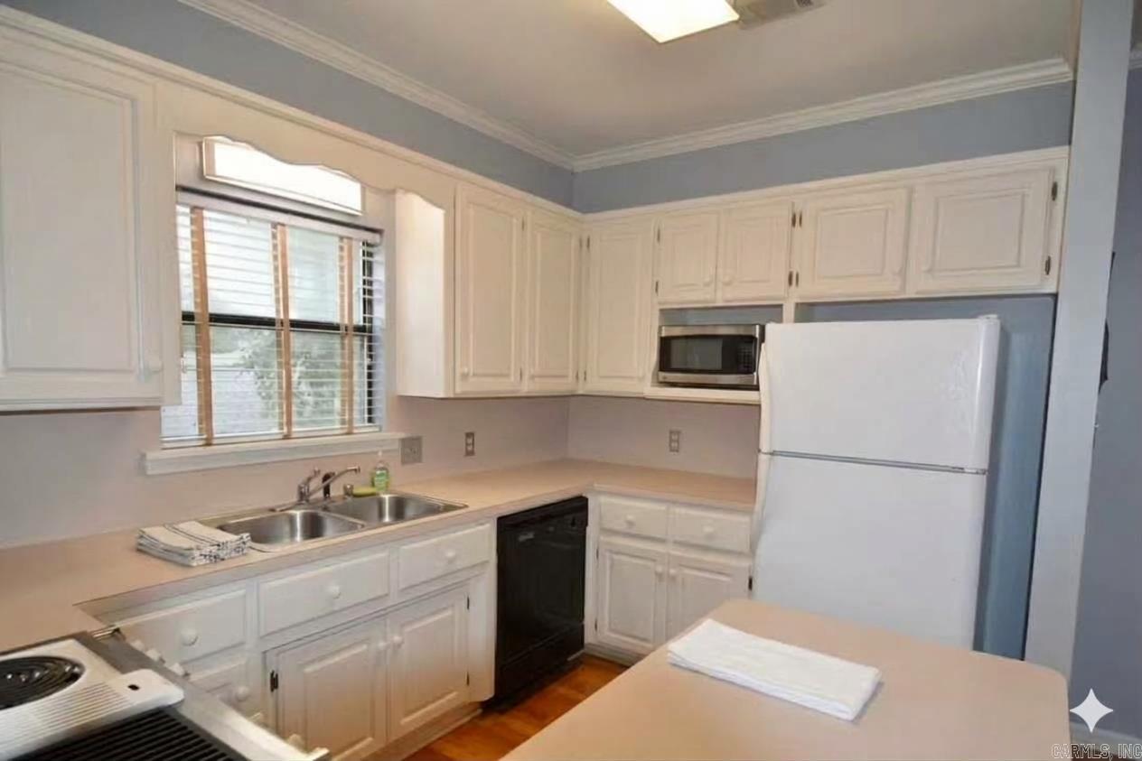 400 Farr Shores Drive — photo