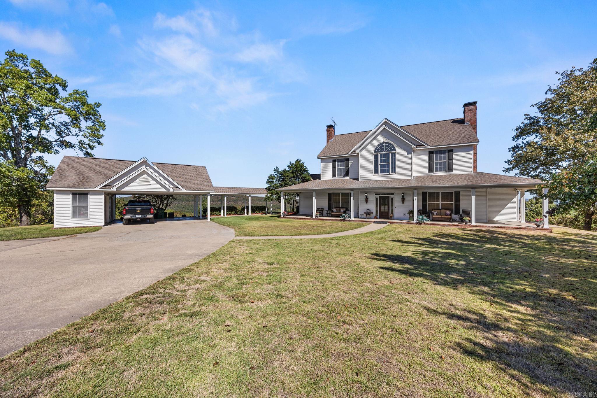 200 Clampett Lane — photo