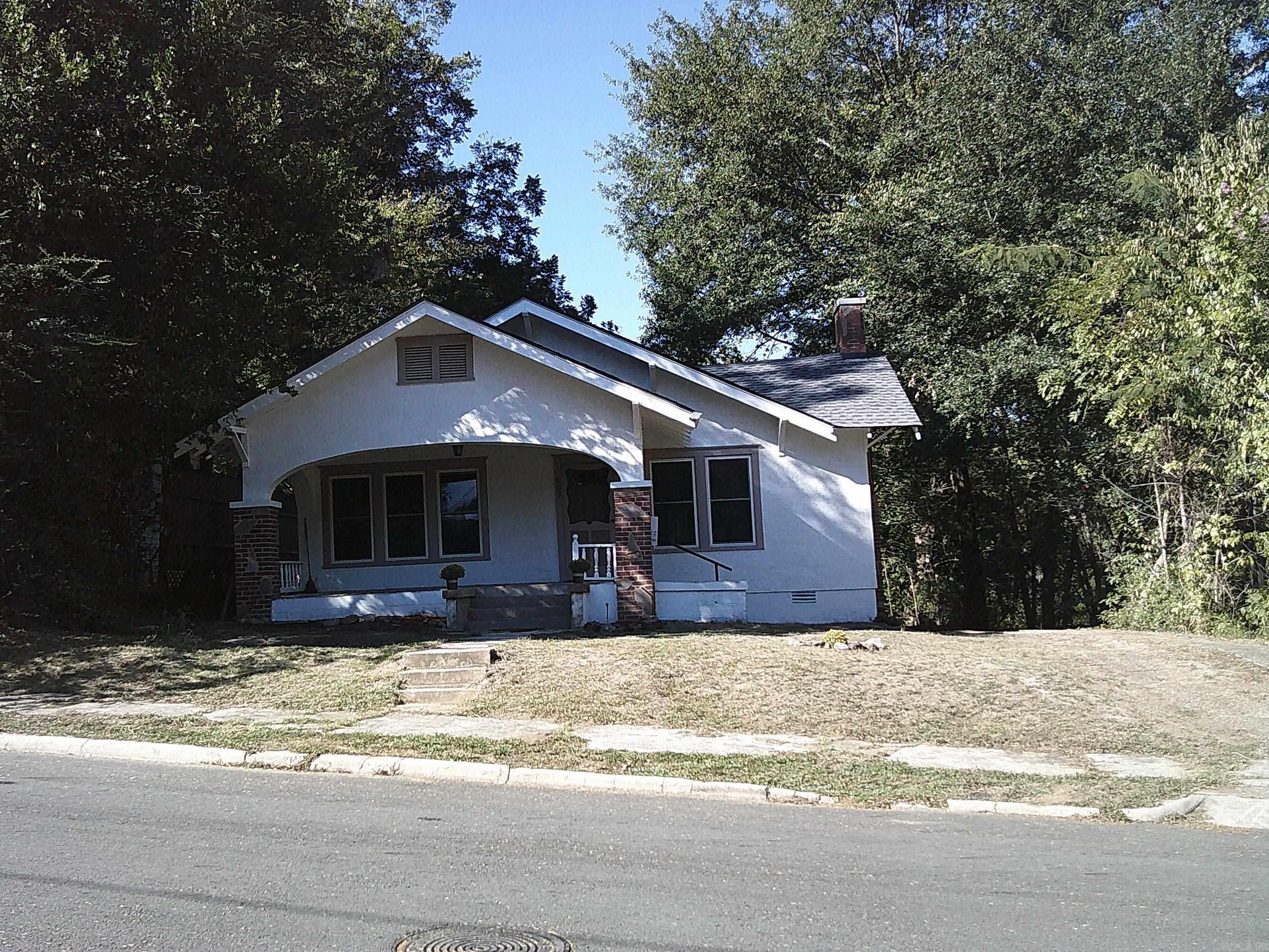 809 Mineral Street — photo