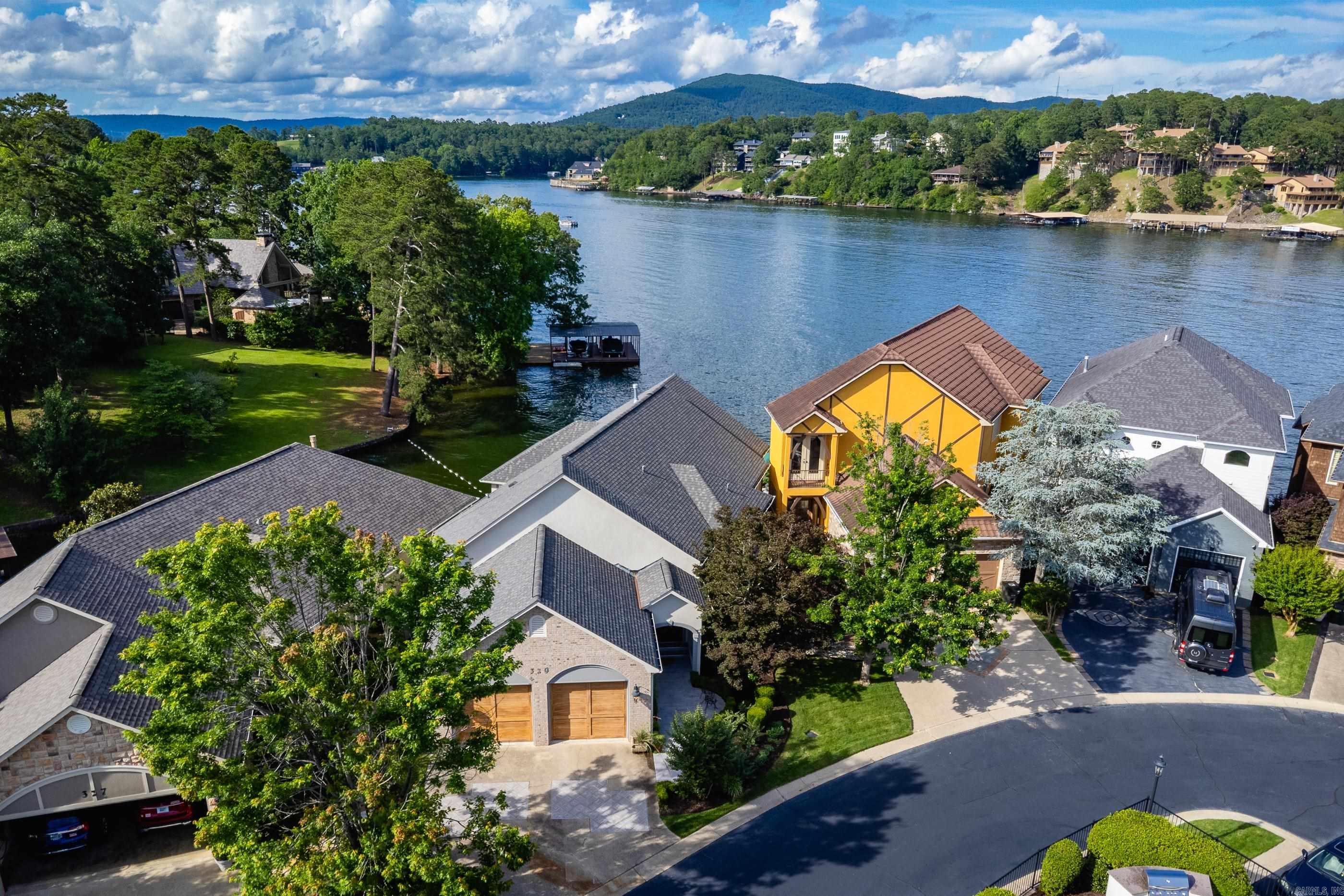 329 Paradise Point — photo