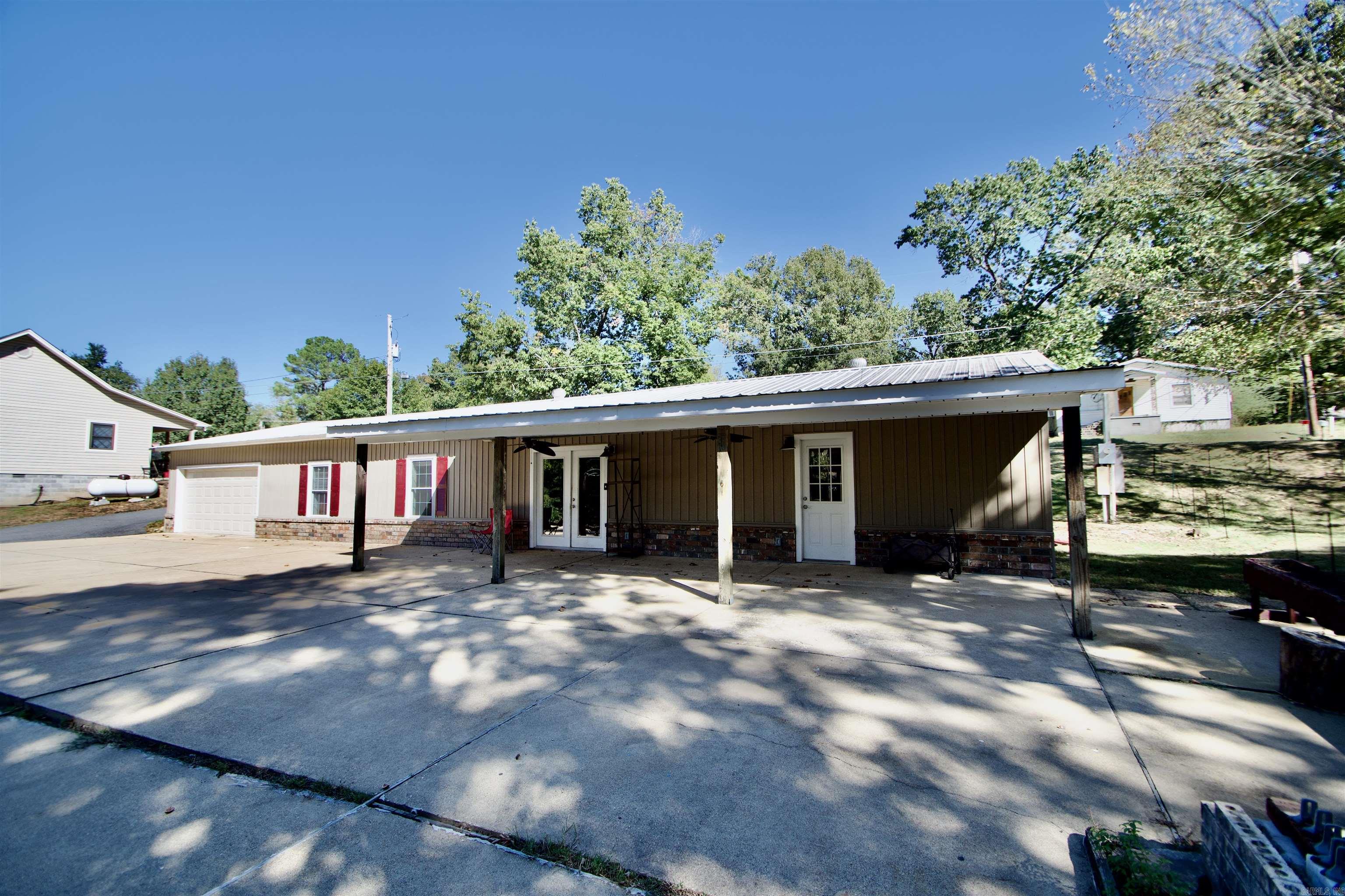 315 Cadillac Point — photo