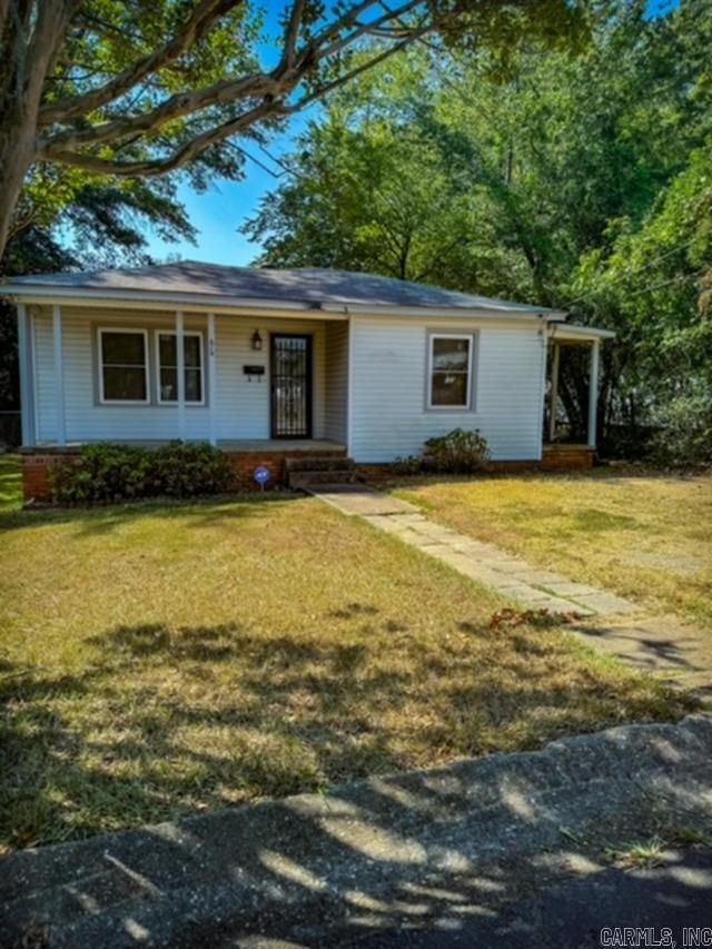 1020 W Ashley — photo