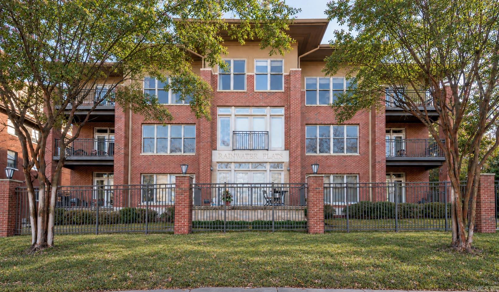515 E Capitol Avenue — photo