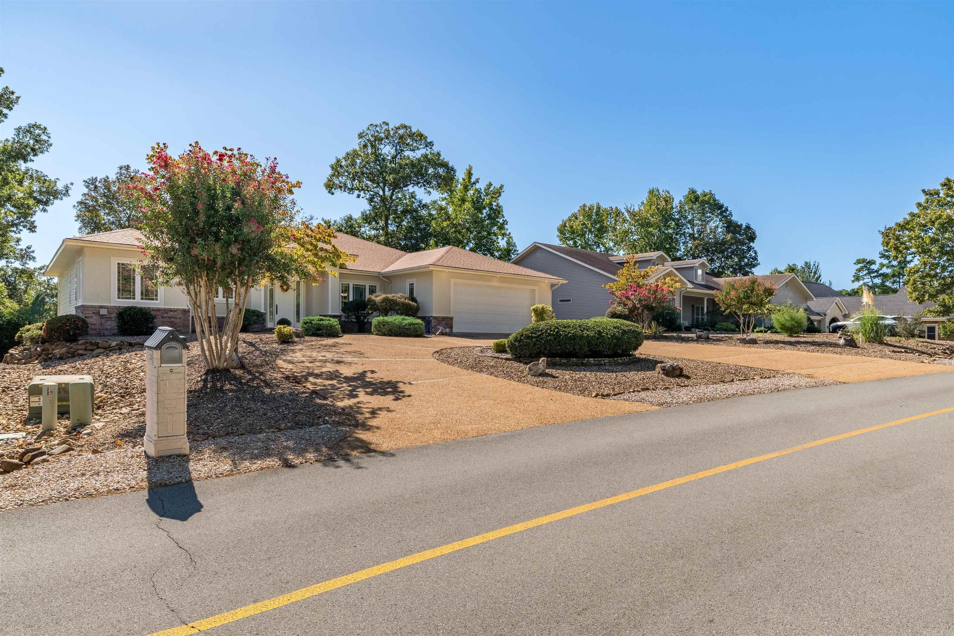 26 Elcano Drive — photo
