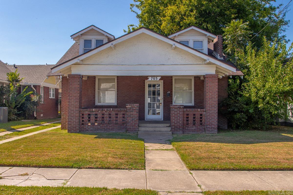 703 Willow Street — photo