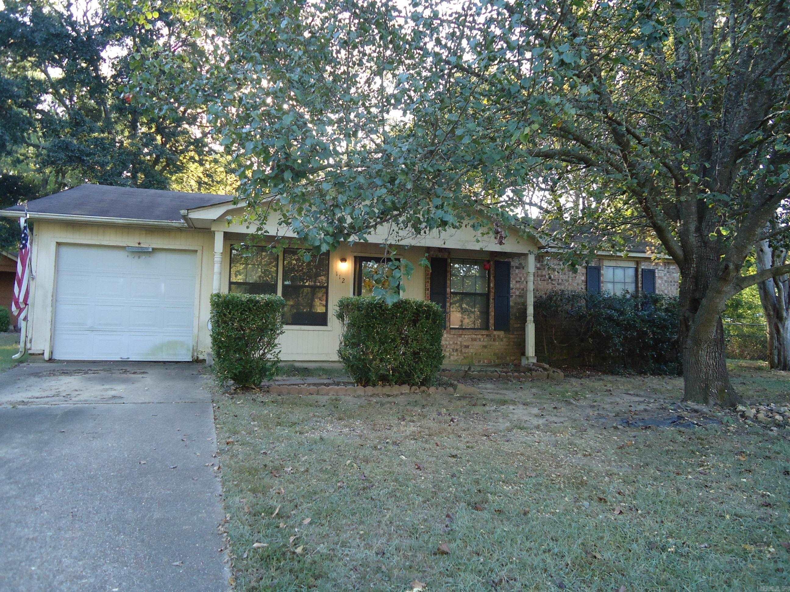 112 Benttree Court — photo