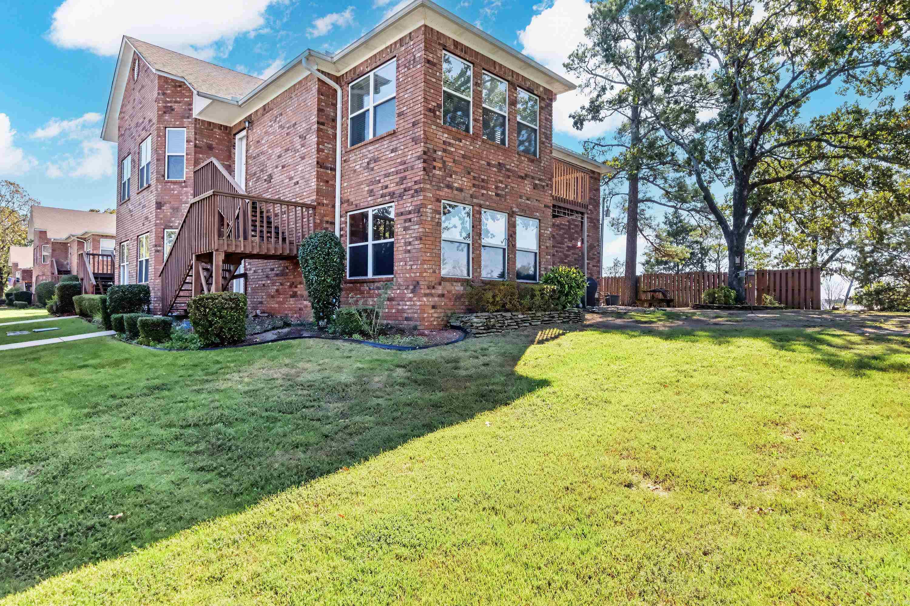 208 Southridge Lane — photo