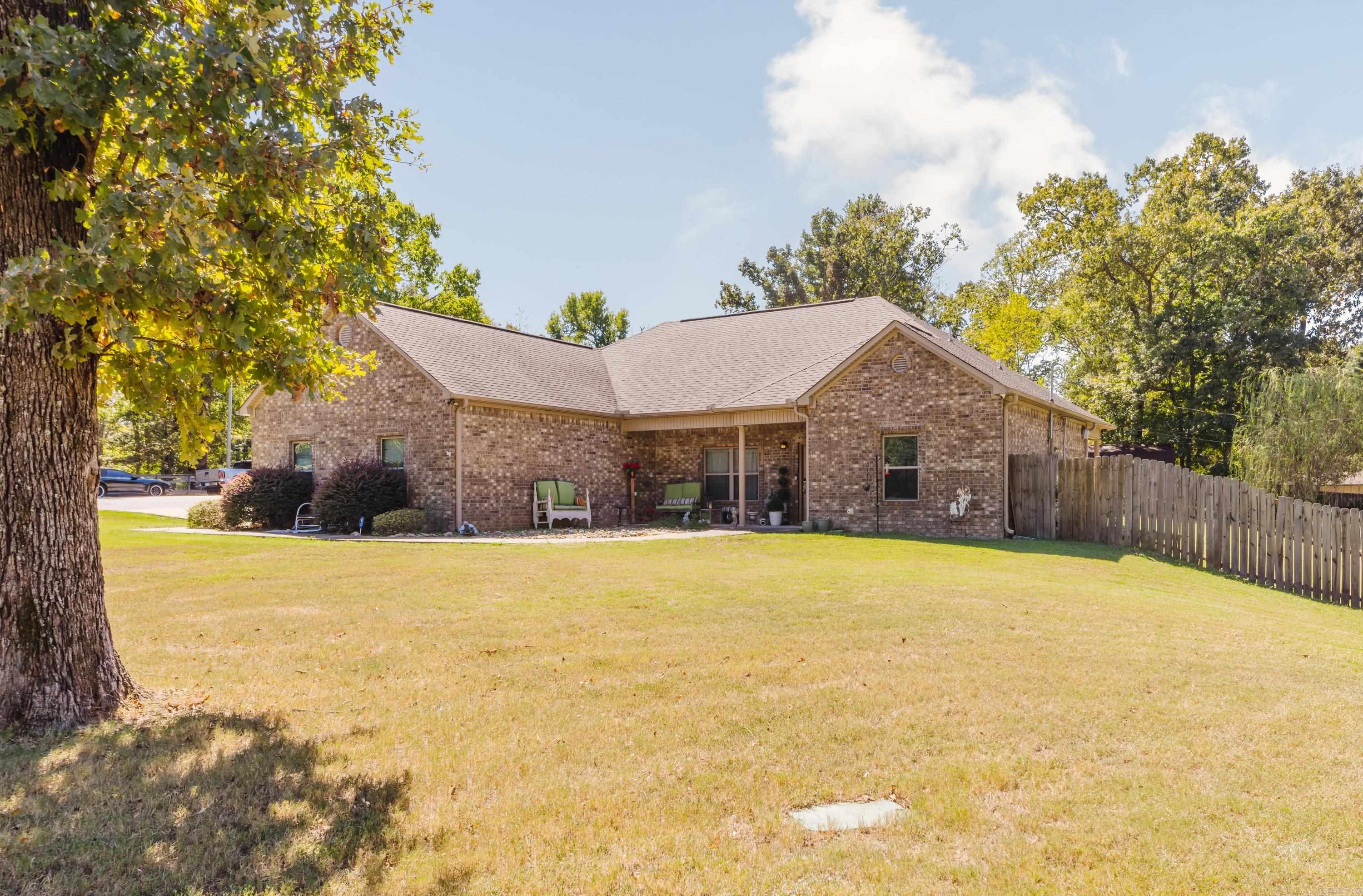 861 Northgate Drive — photo