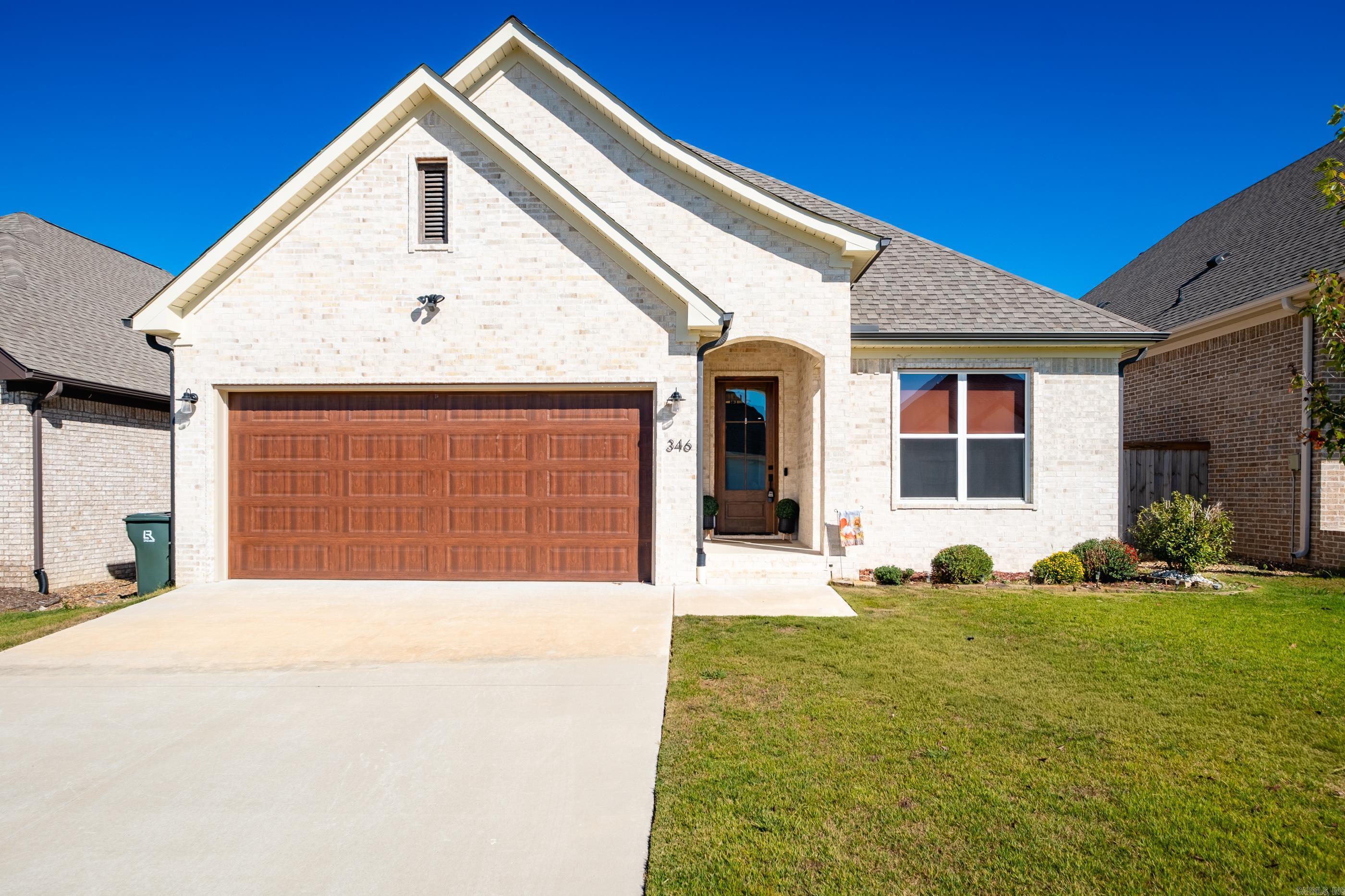 346 Fletcher Loop — photo