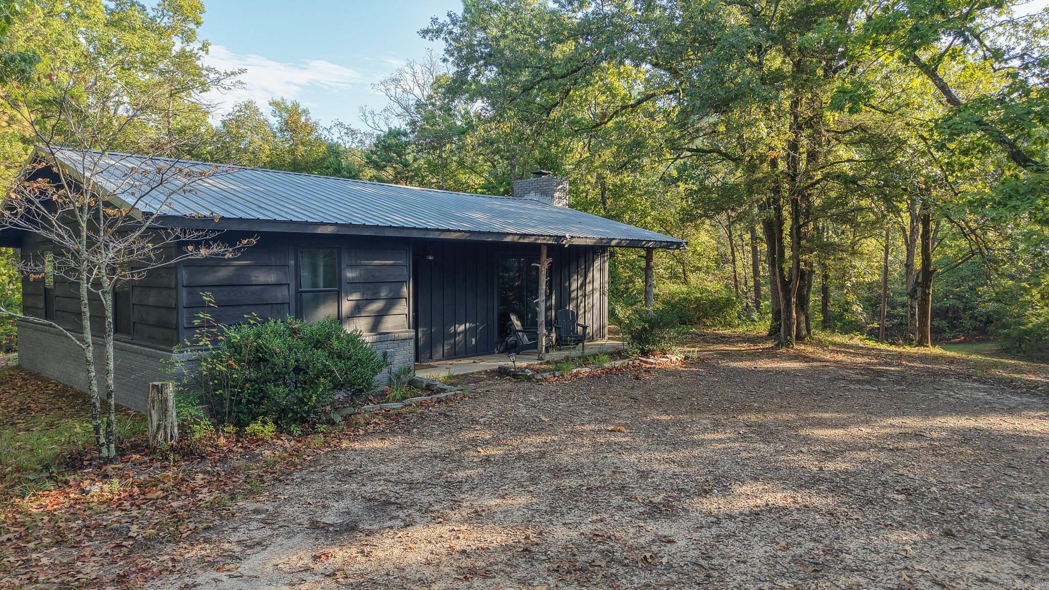 223 Mills Lane — photo