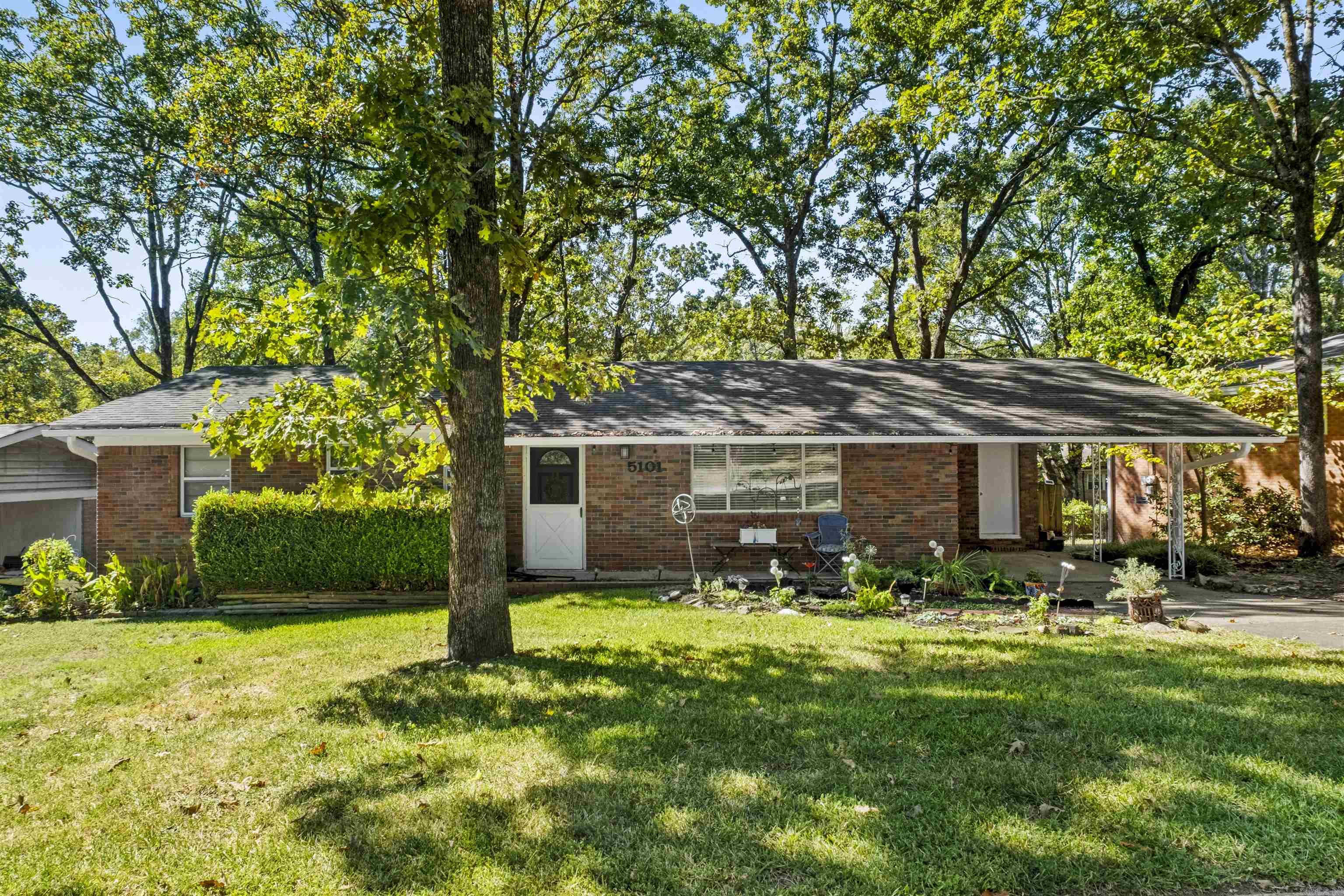 5101 Oaklawn Drive — photo