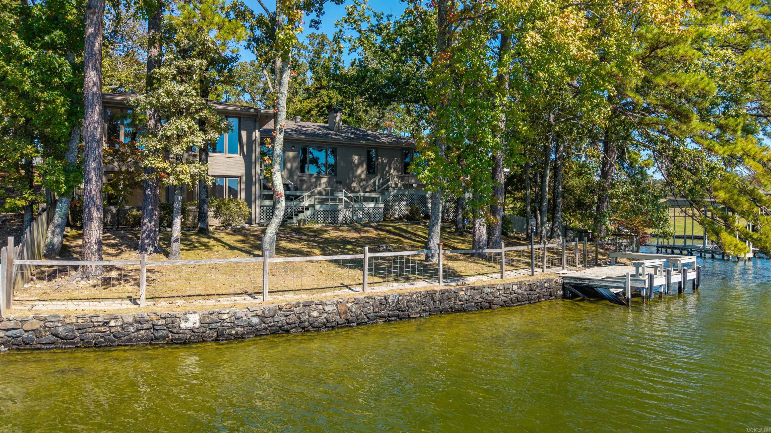 405 Peninsula Drive — photo