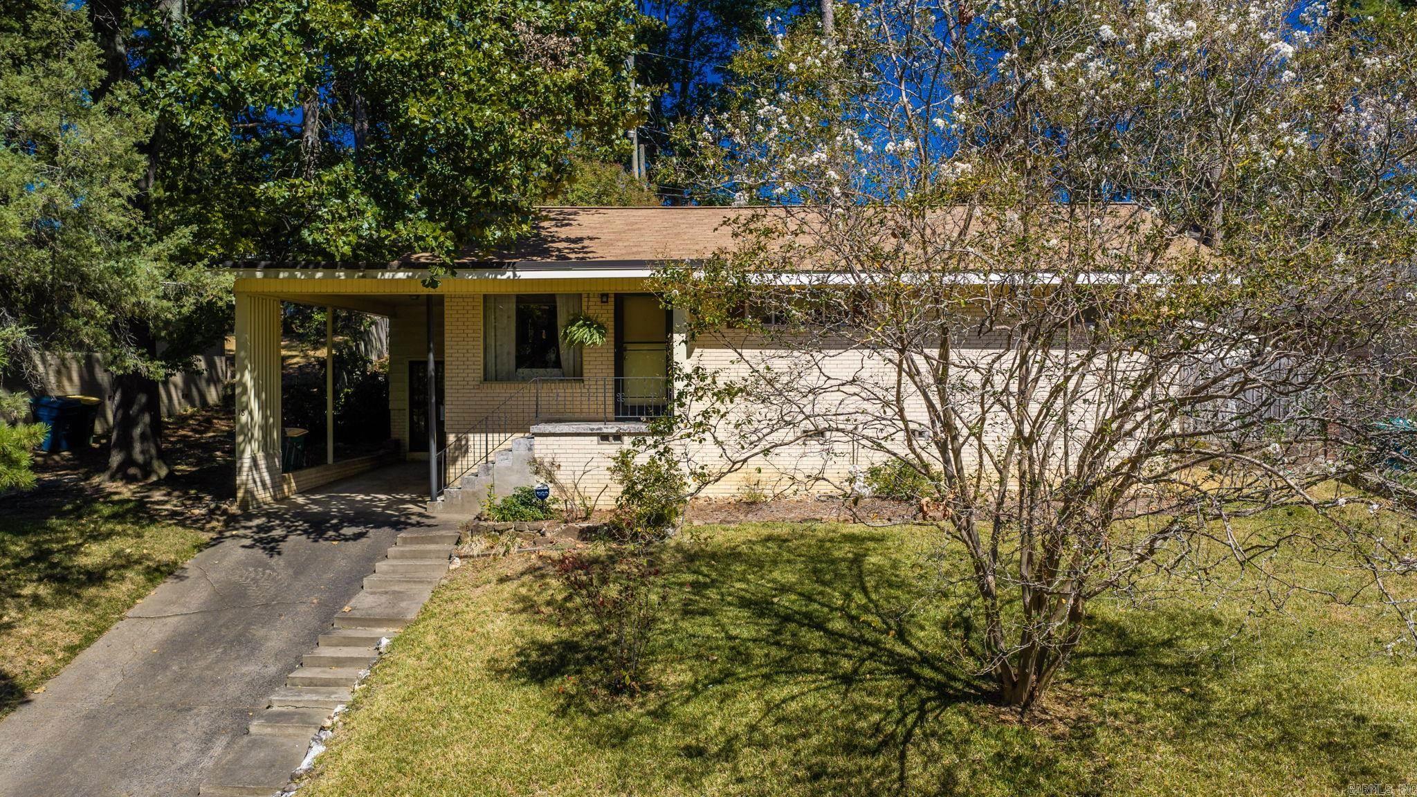 18 Belmont Drive — photo