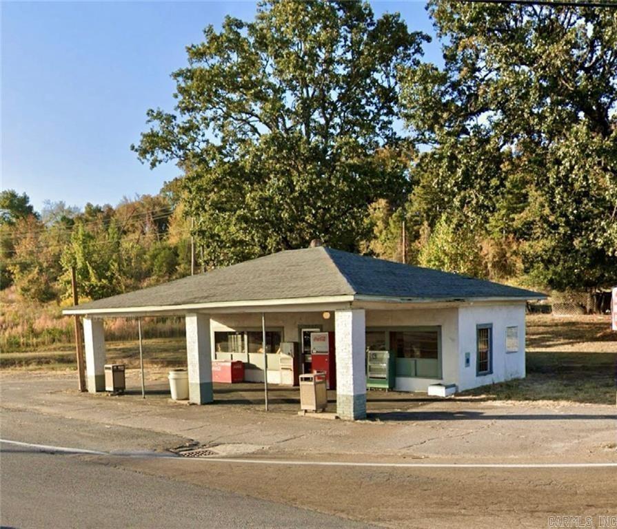 1051 E Main Street — photo
