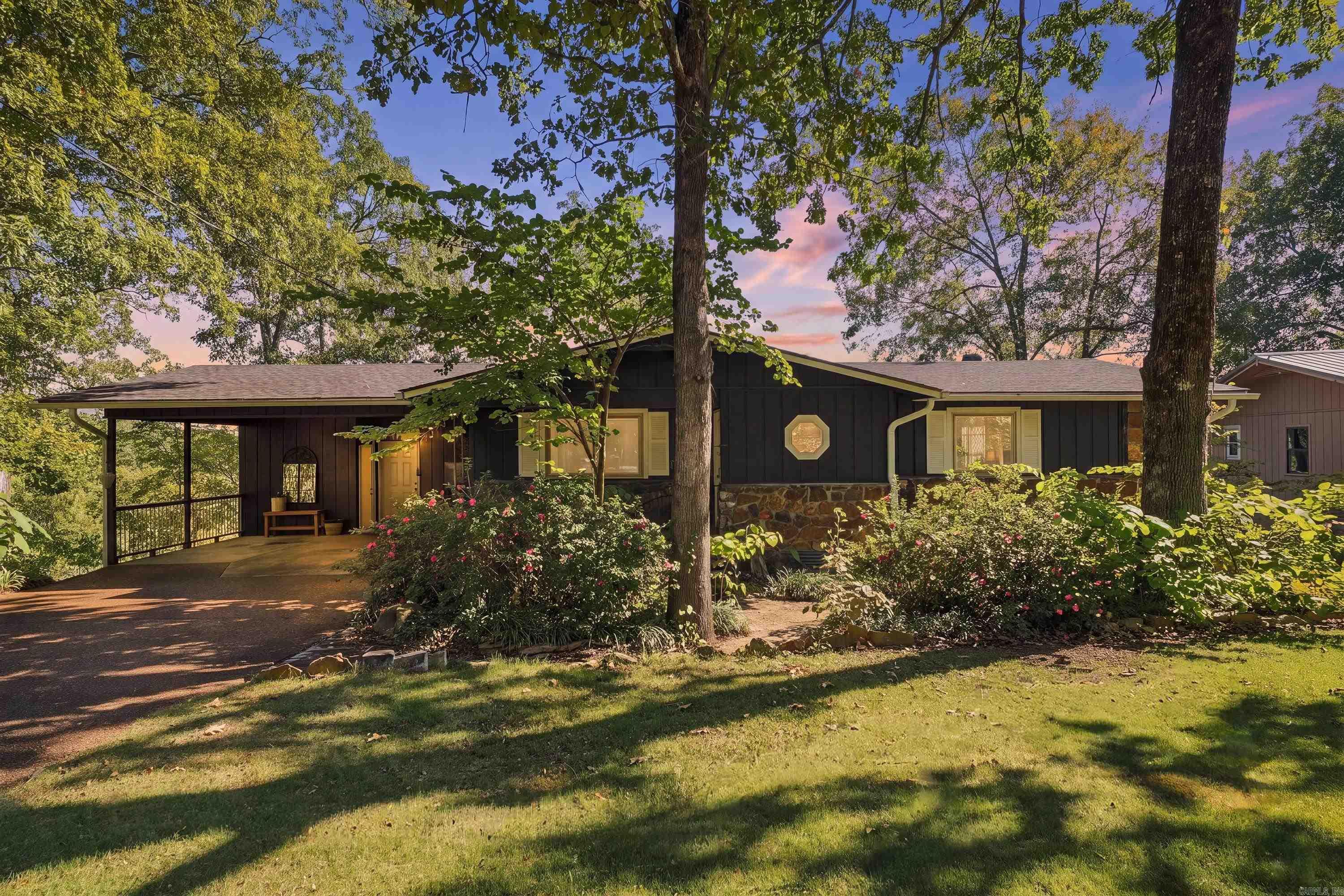 168 Pine Knot Road — photo