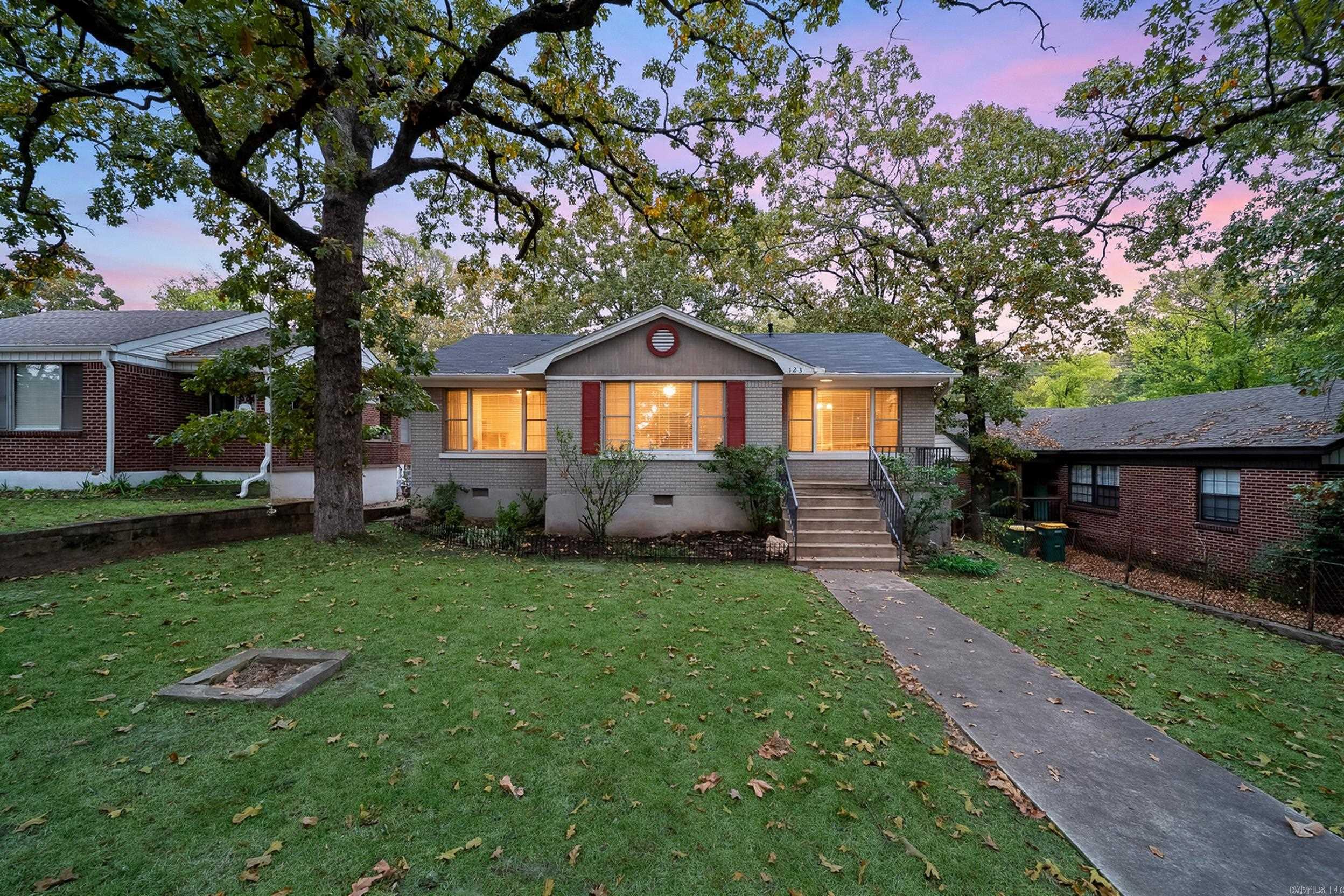 123 Crestview Drive — photo