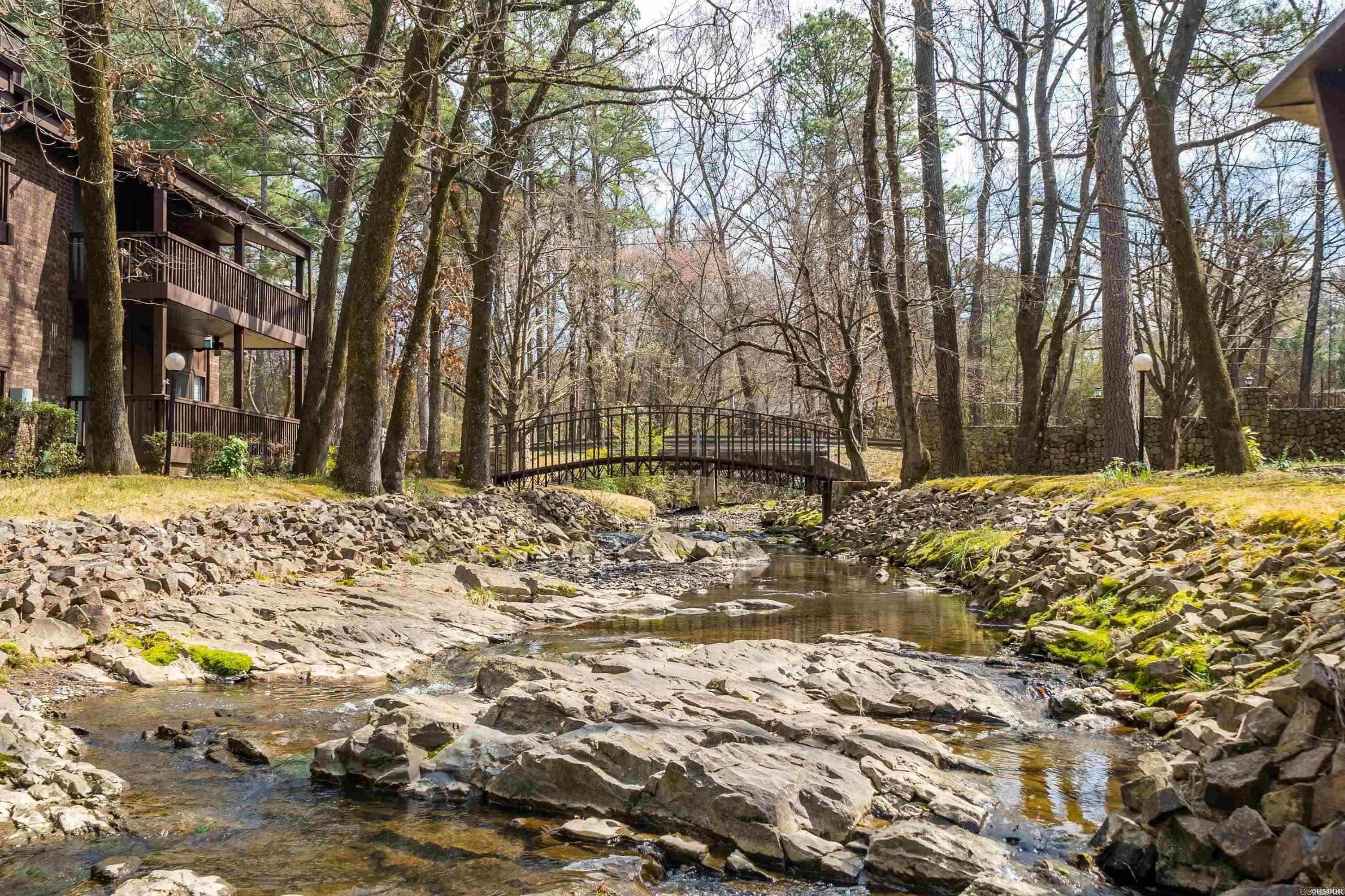 2315 Lakeshore Drive — photo